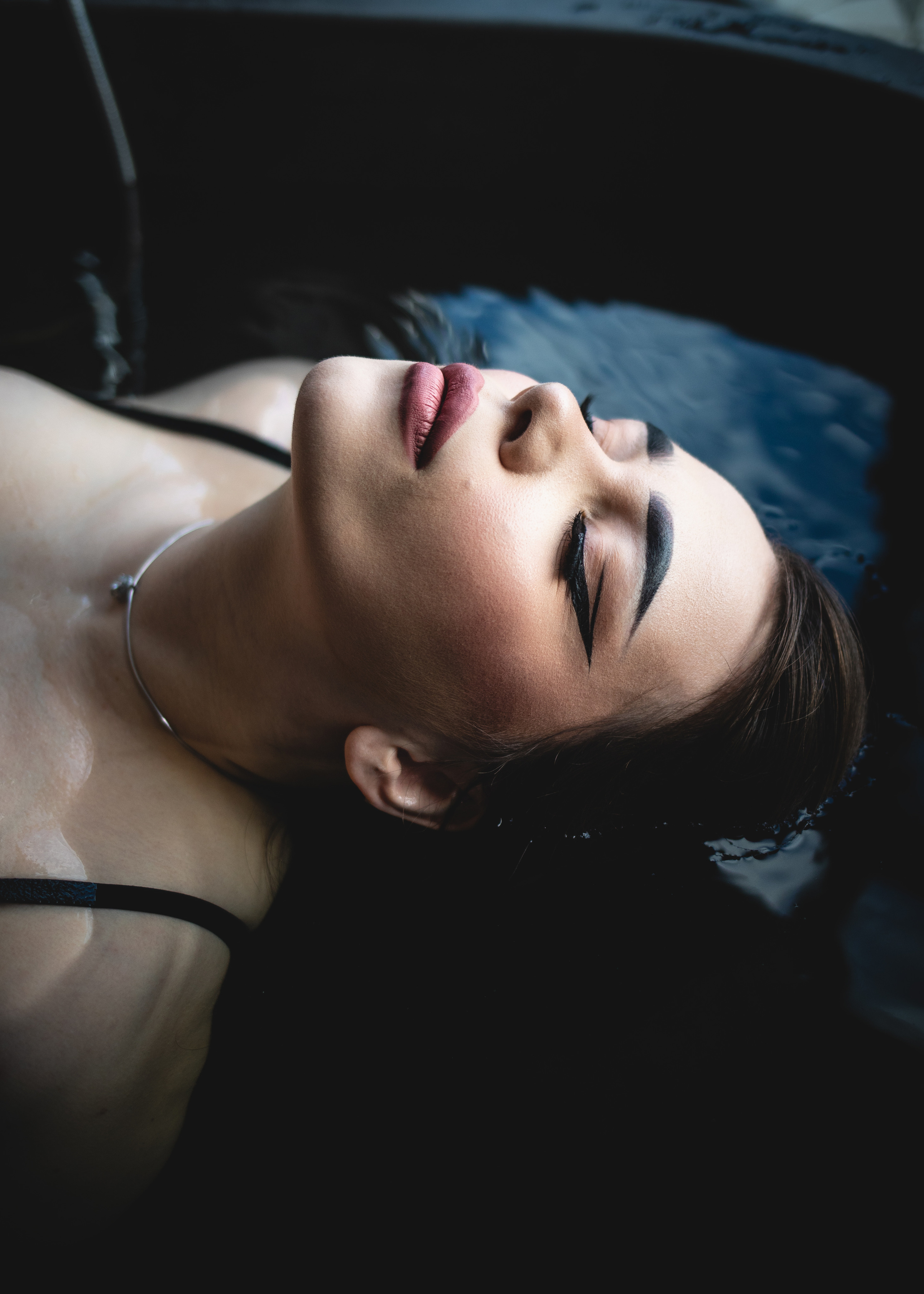 Bath. Professional wedding photographer in Copenhagen, Denmark — Julia Byron