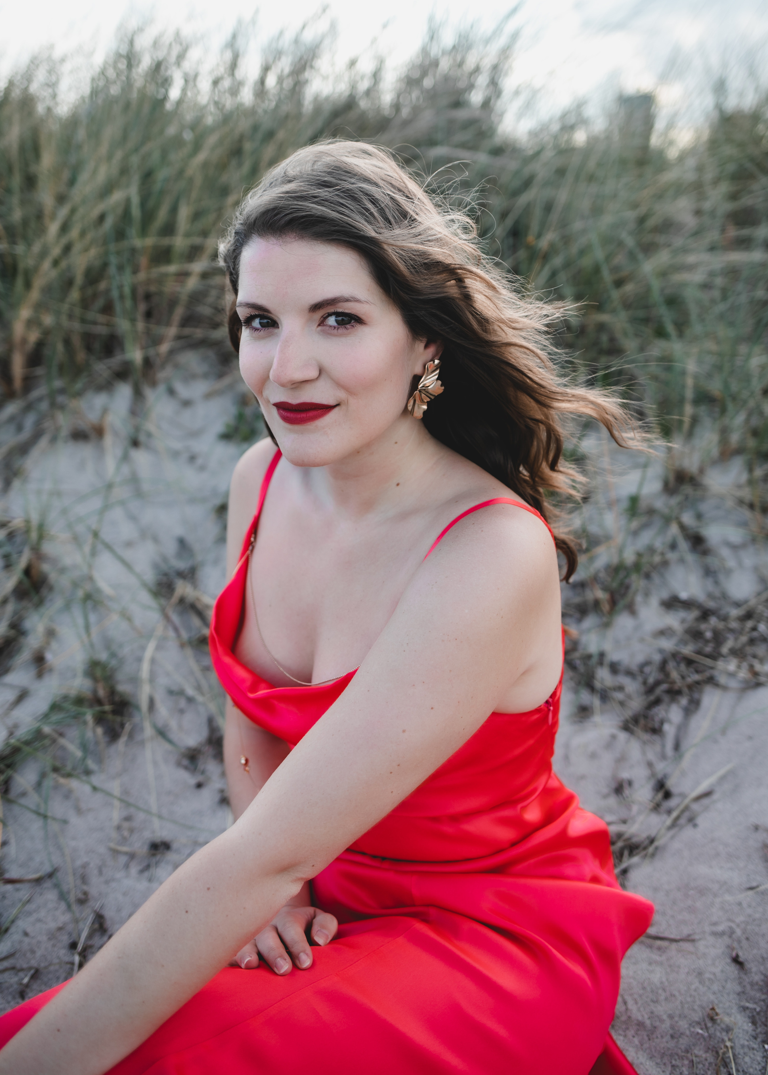 Laura — opera singer. Professional wedding photographer in Copenhagen, Denmark — Julia Byron