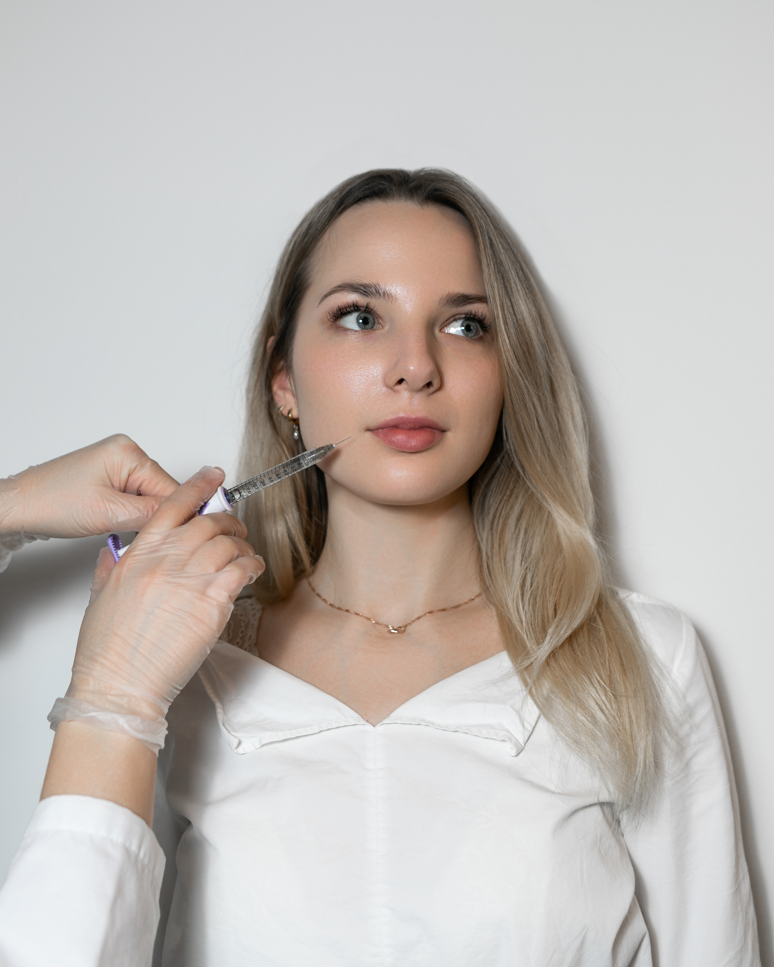 Botox and fillers. Professional wedding photographer in Copenhagen, Denmark — Julia Byron