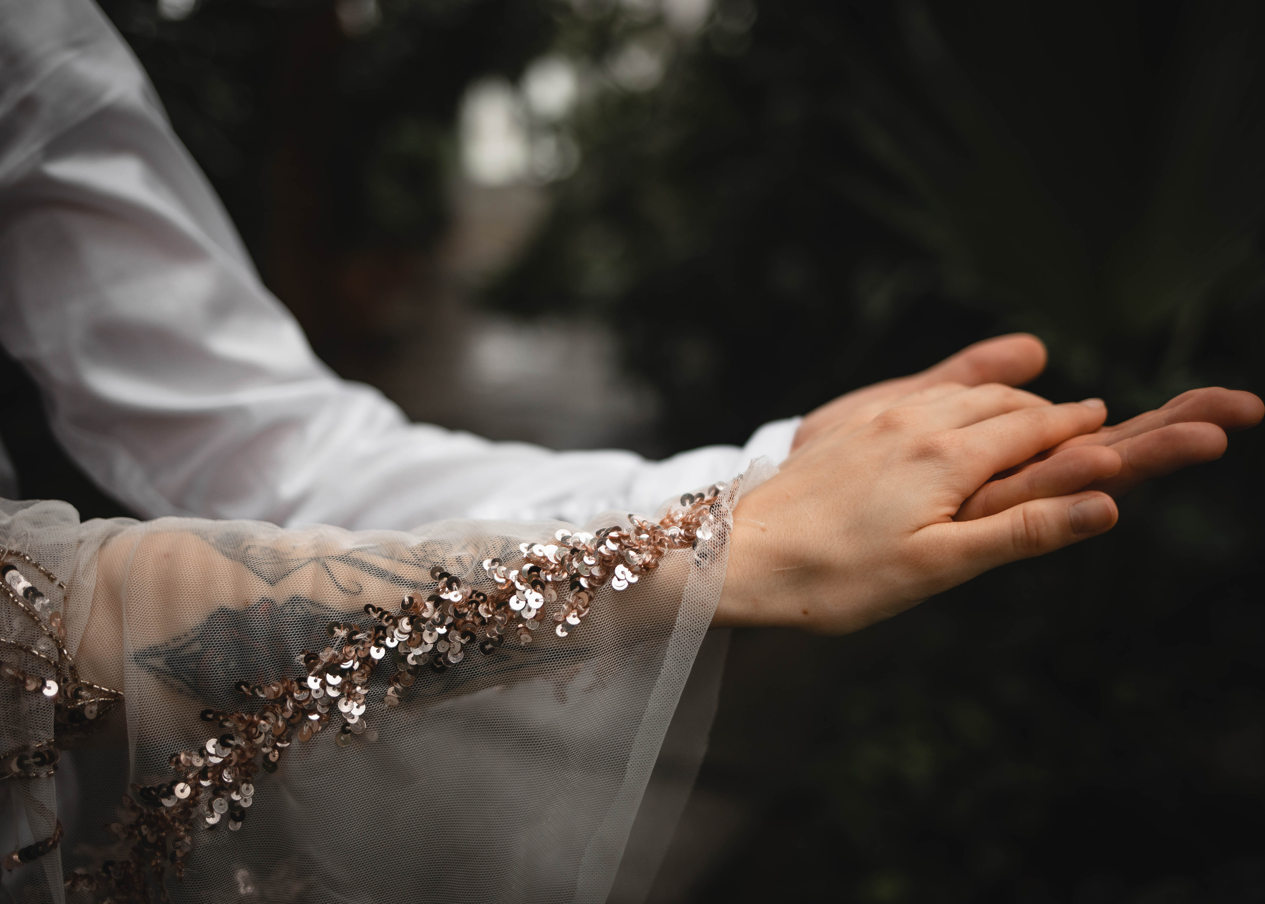 Botanic garden. Professional wedding photographer in Copenhagen, Denmark — Julia Byron