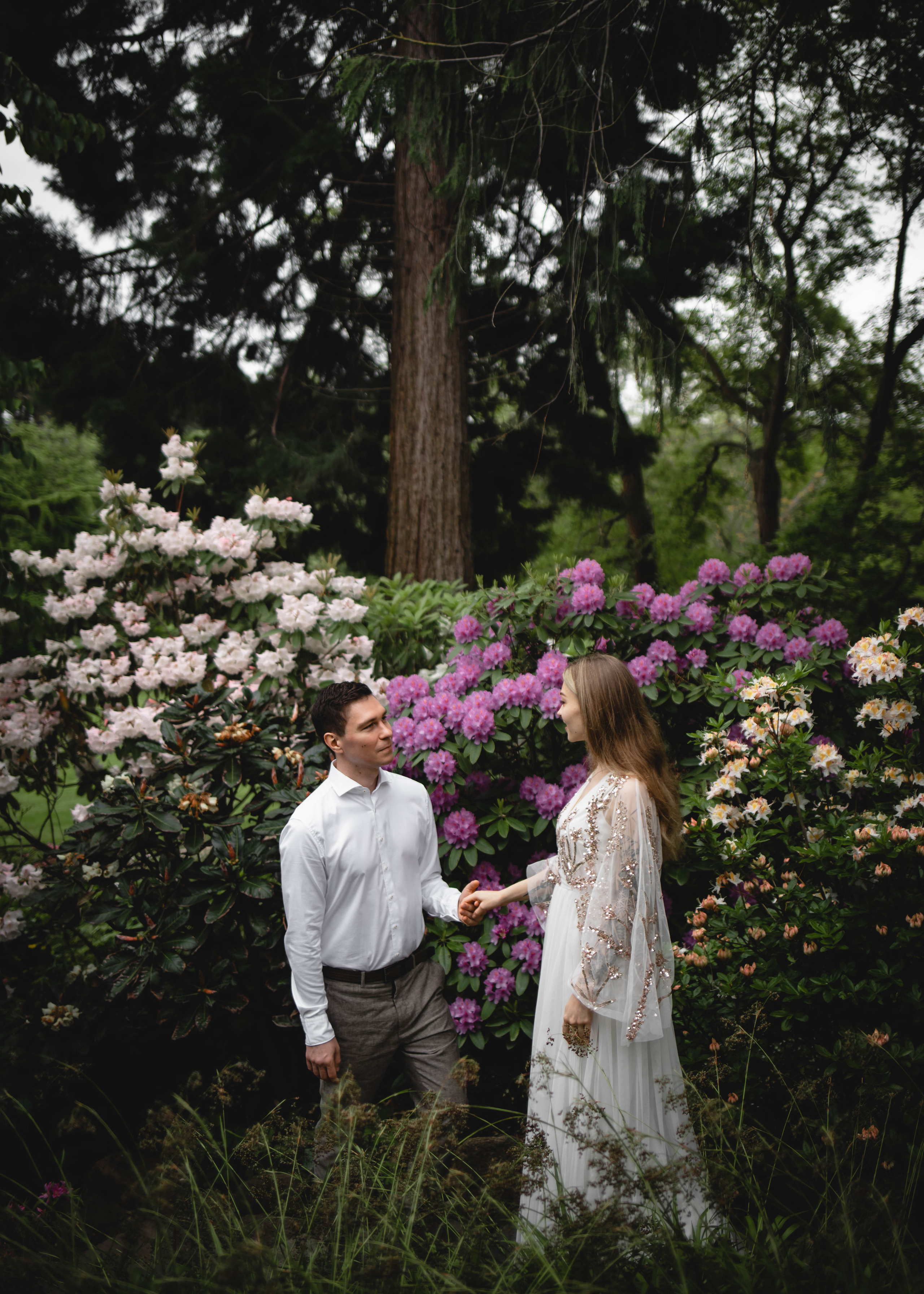 Botanic garden. Professional wedding photographer in Copenhagen, Denmark — Julia Byron