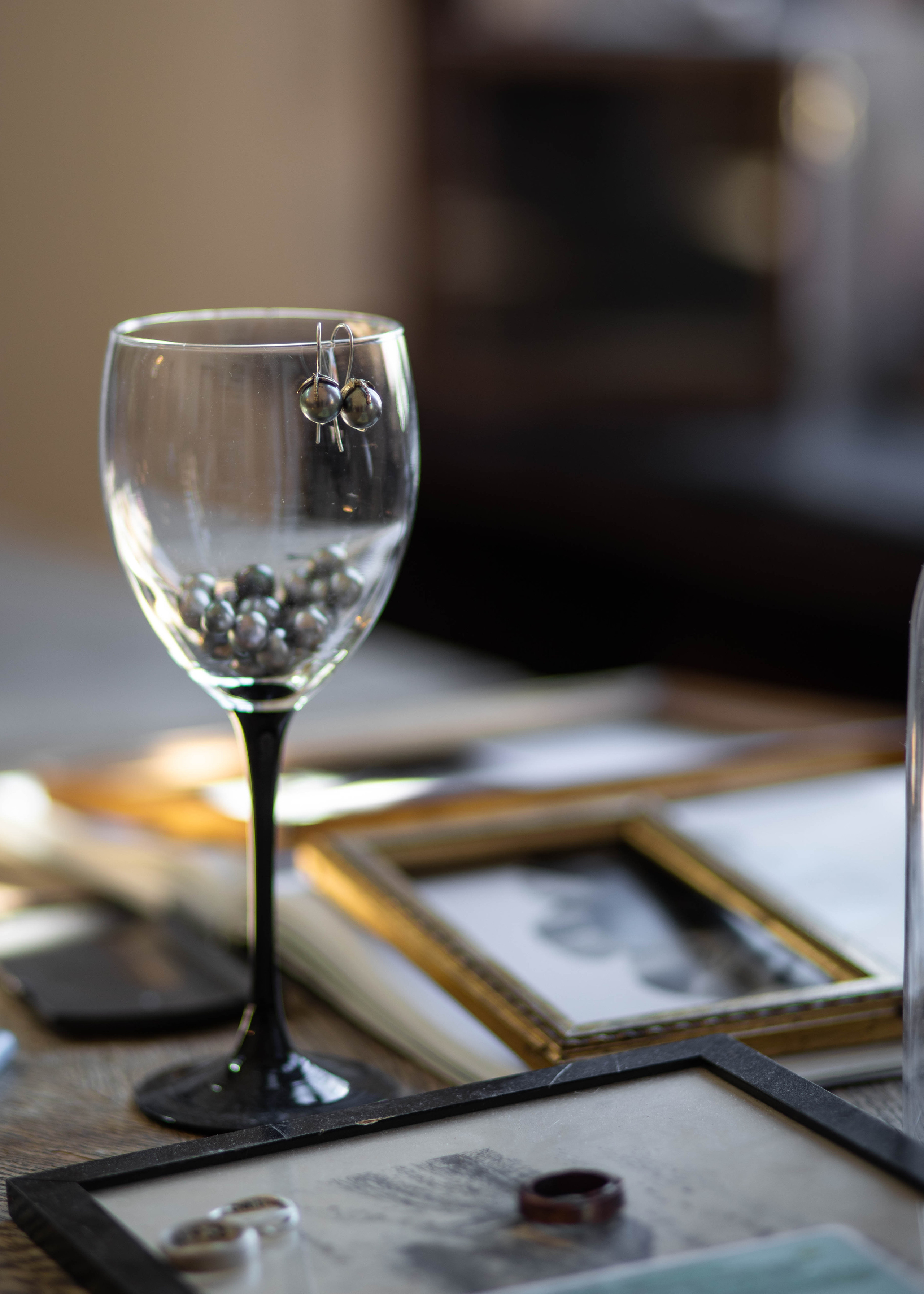 Frolow jewerly Copenhagen. Professional wedding photographer in Copenhagen, Denmark — Julia Byron