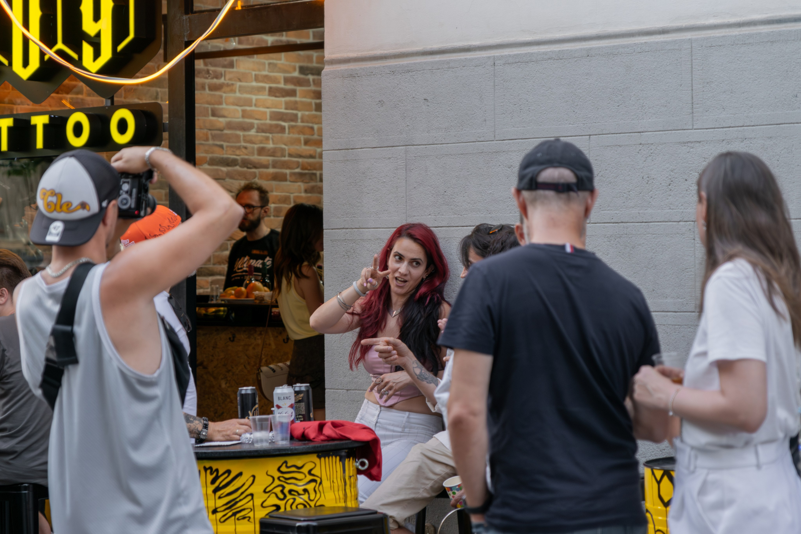 Репортажная фотосессия с открытия TATTO ROY в Белграде, Сербия. Виктория Федосеенко, фотограф в Сербии