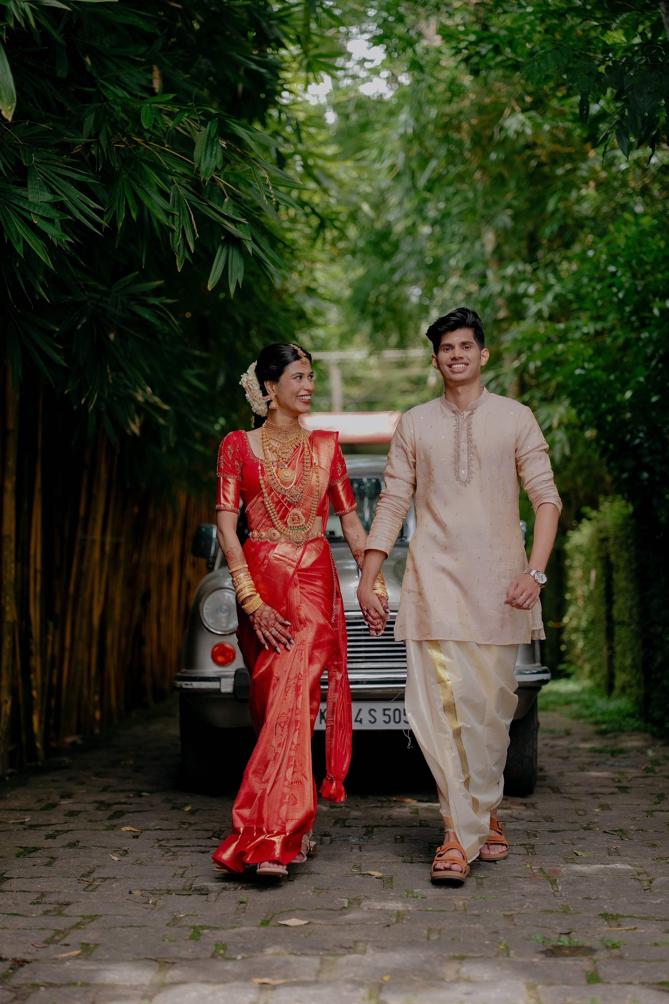 A Lovers Lyrical! ft. Athira & Abhilash. Fine art Wedding Photographers in India & Canada