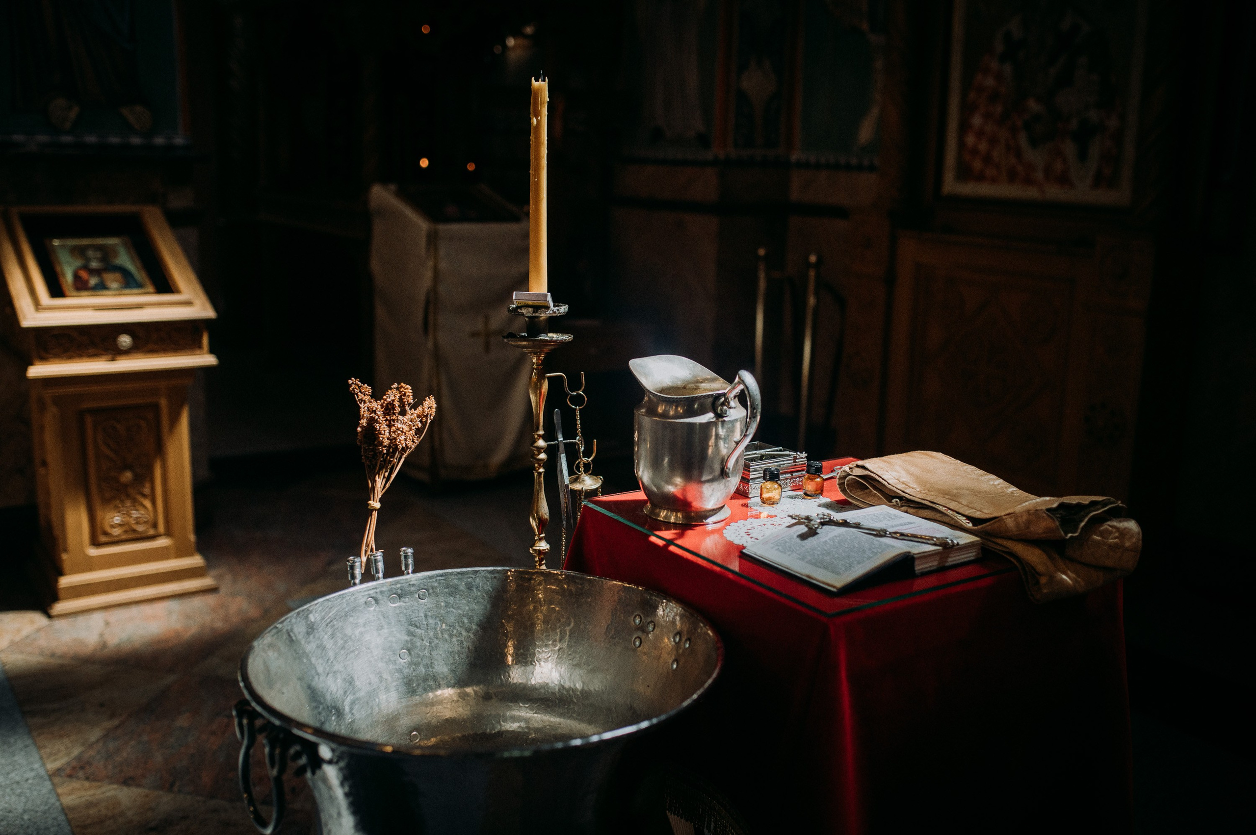 Baptism. Bojana Žuža, photographer in Belgrade, Serbia