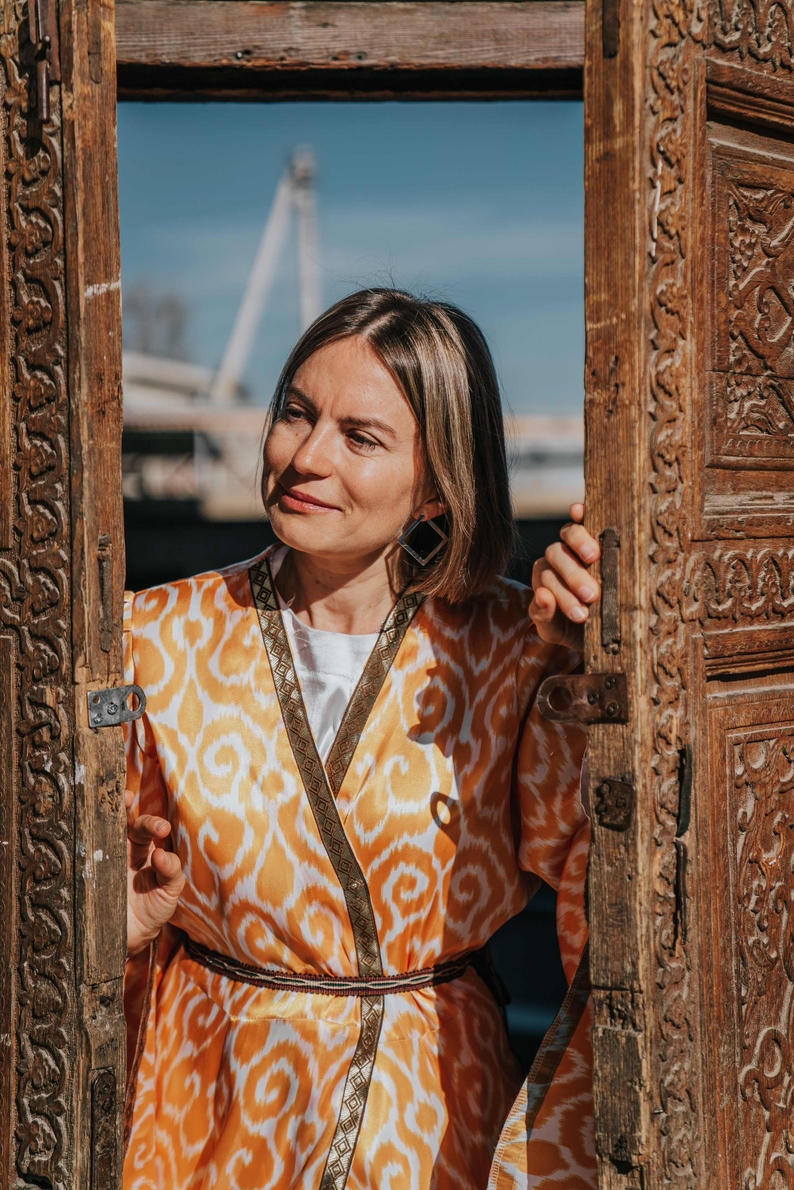 Этнические платья для фотографий в Бухаре. Фотограф в Узбекистане и Самарканде Джасур Марупов