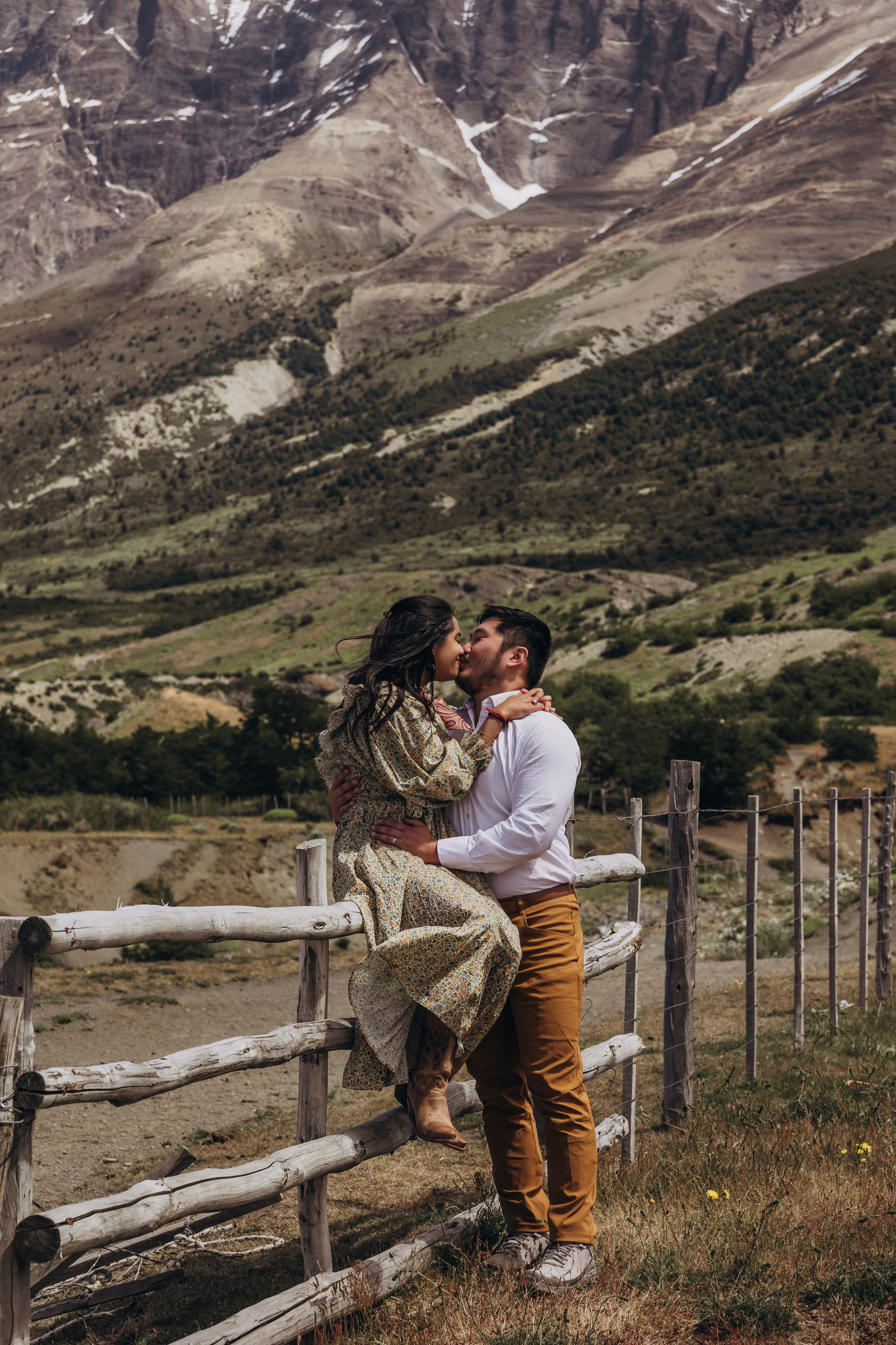 T+C. Elopement in Patagonia. Fotógrafa familiar Santiago y Chile Anna Almazova