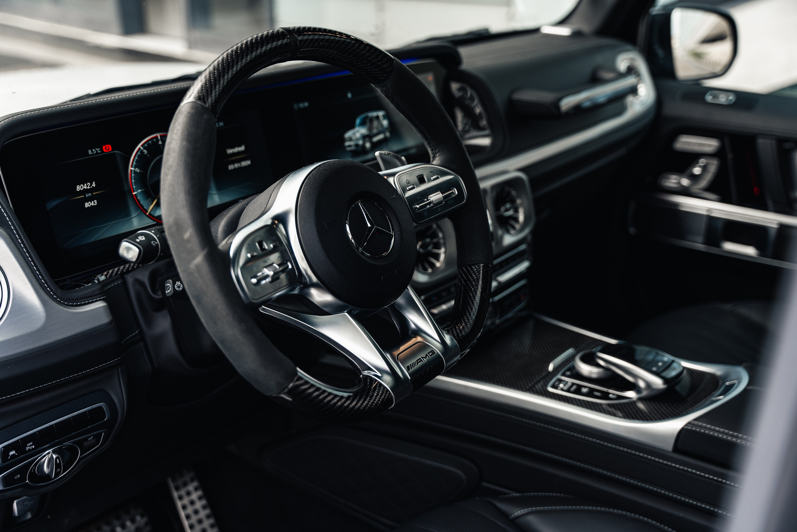 Mercedes-Benz G63 AMG. Photographer in Paris — Vitalii Motruk