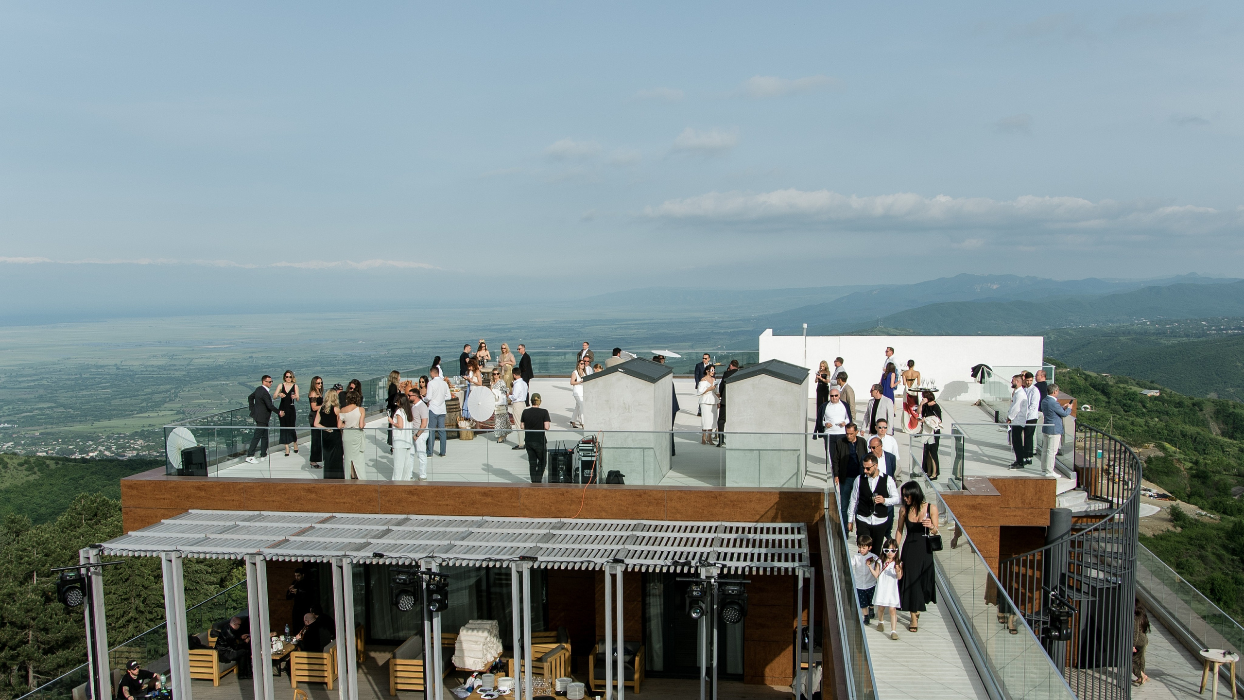 Венчание в Кахетии. Пара из Казахстана. Свадебные фотографы в Грузии, Армении. Макс Коваленко и Лара Татосян. Свадебный видеограф