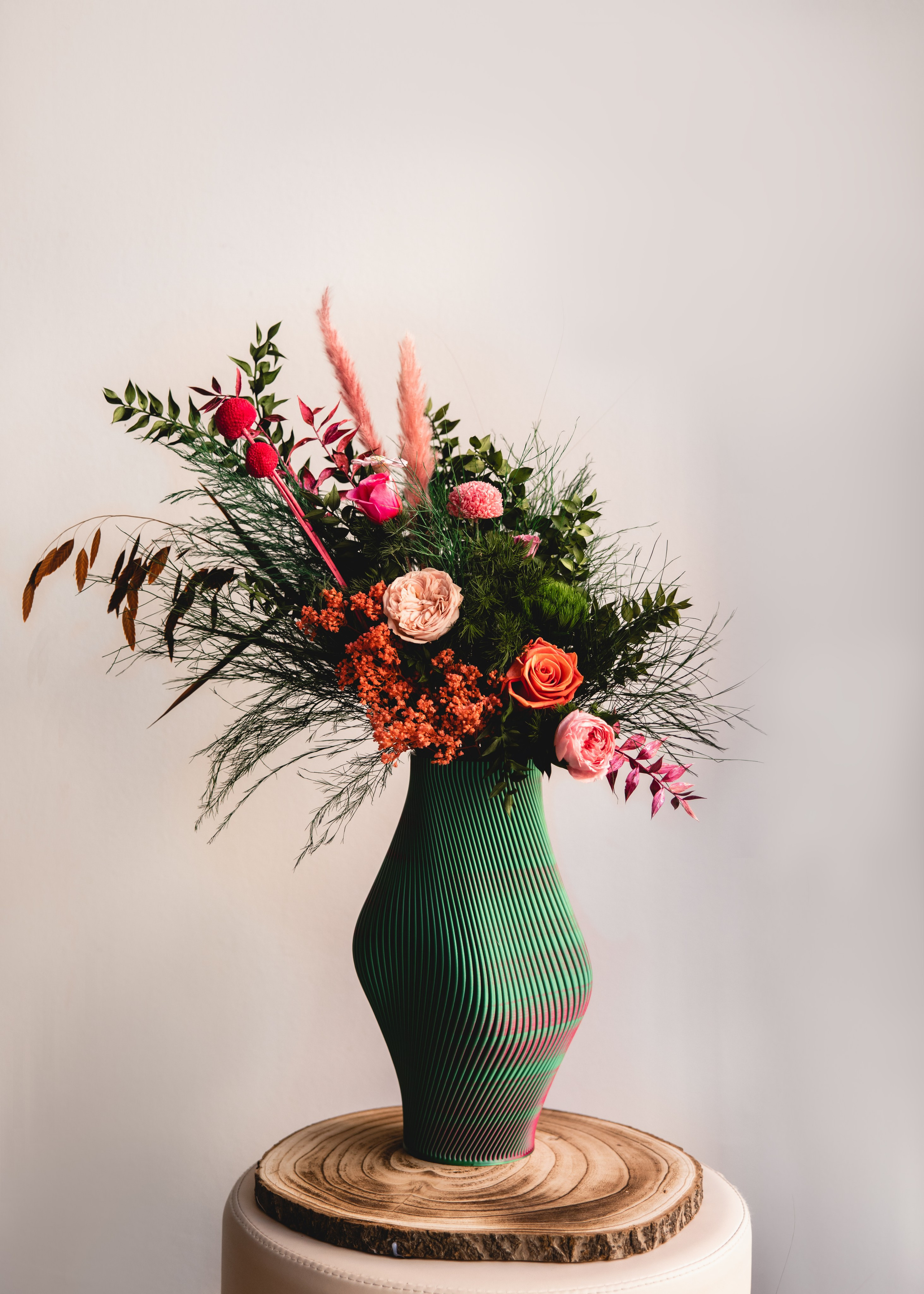 Wow blomster. Professional wedding photographer in Copenhagen, Denmark — Julia Byron