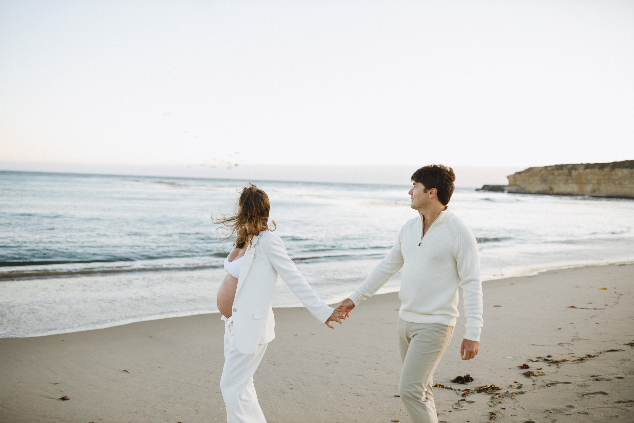 Four Miles Beach, Santa Cruz | Maternity Session. Maternity, newborn photographer in the Bay Area|Iryna Rakivnenko