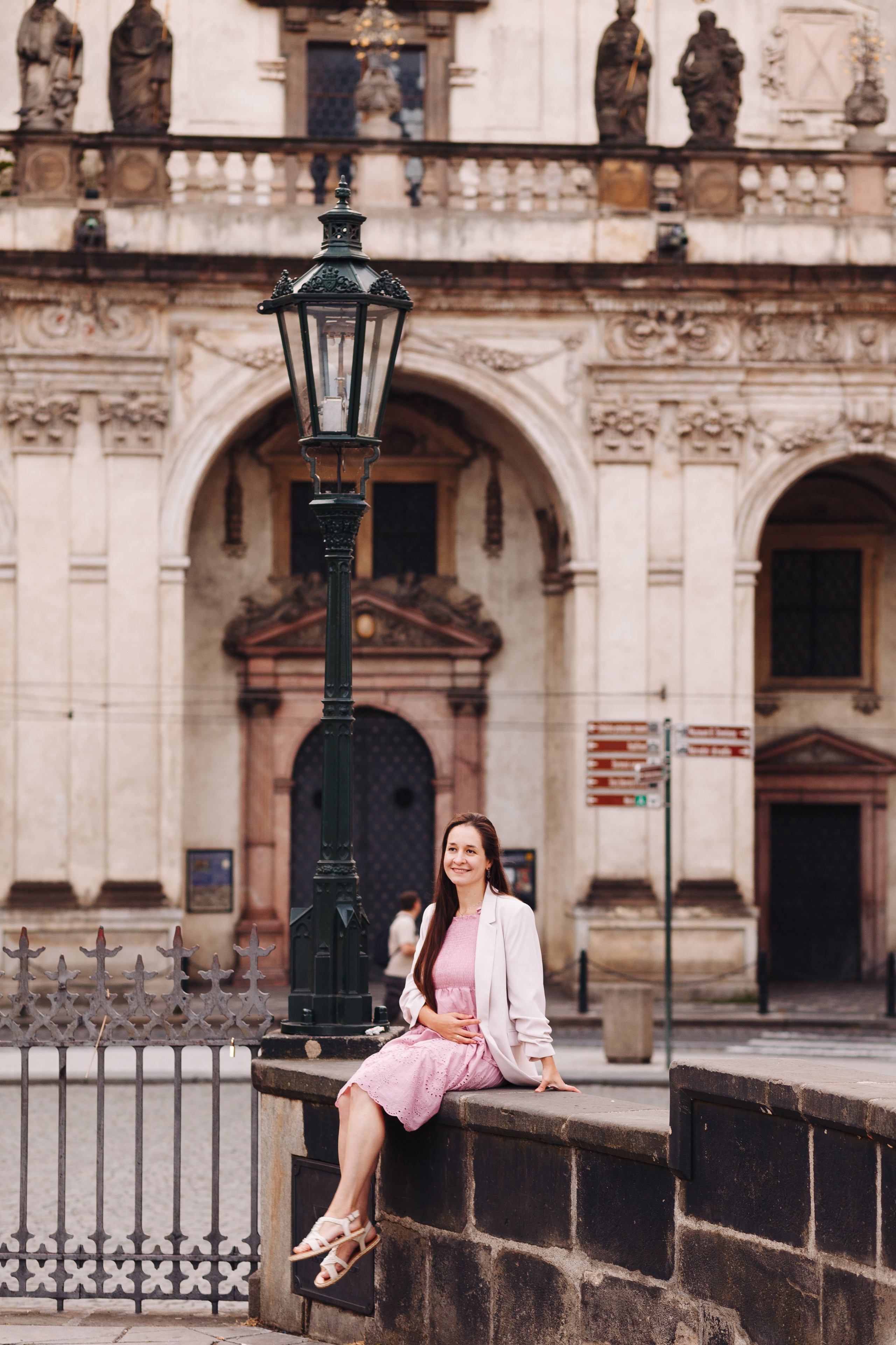 Kate. Photographer in Prague for tourists