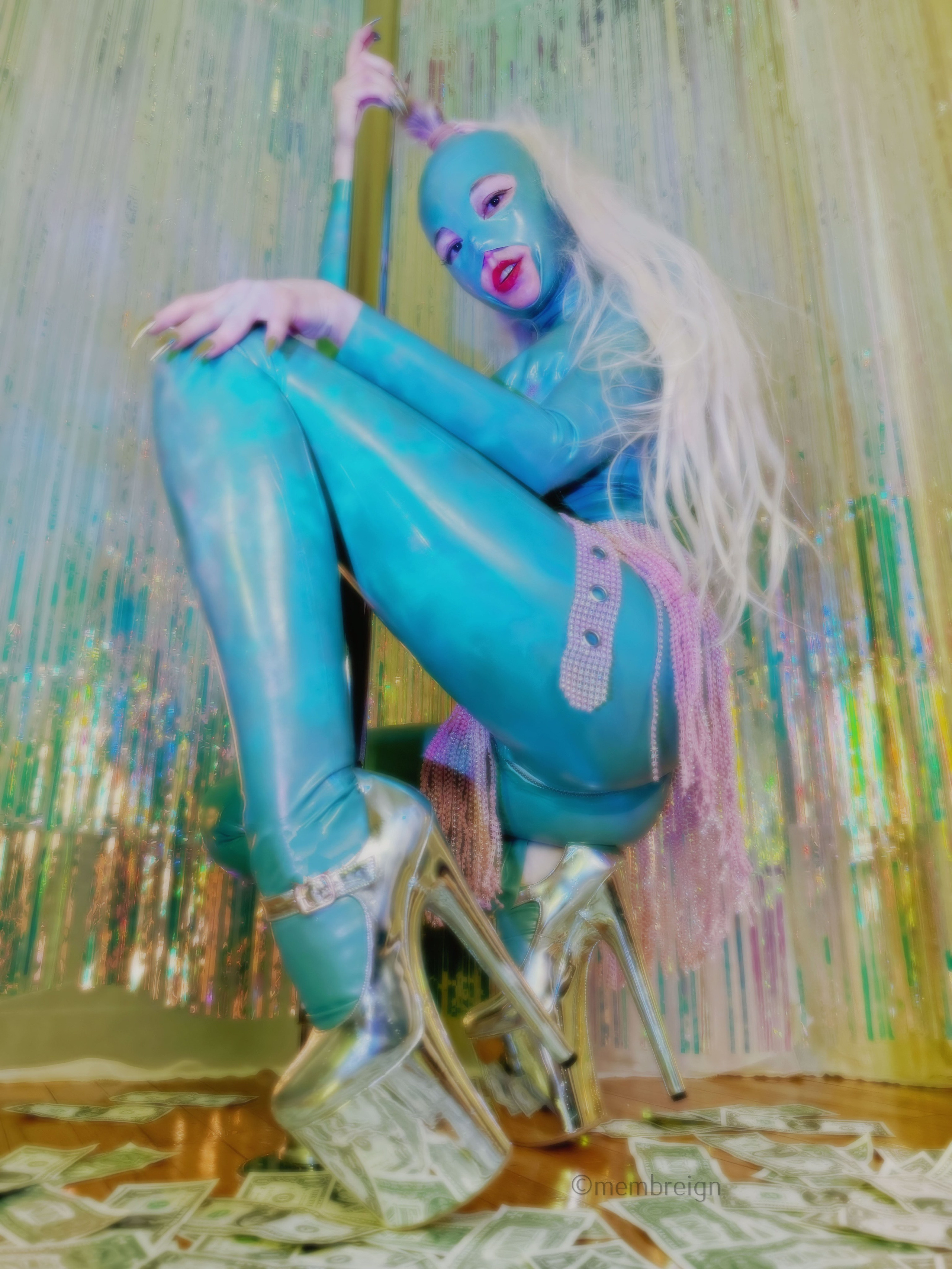 Look at me. Membreign