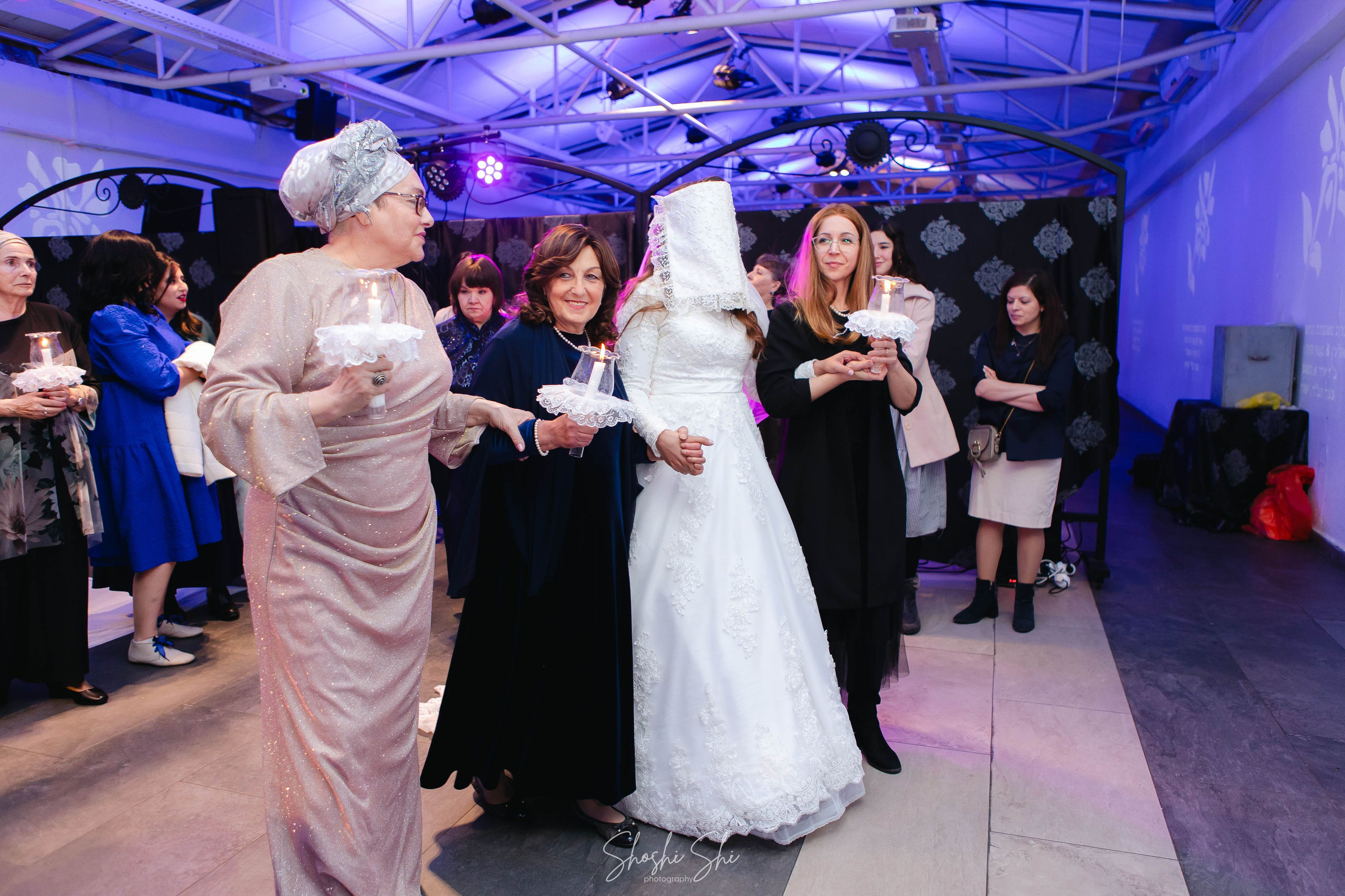 Velvet Moments. Https://shi-photo.com/