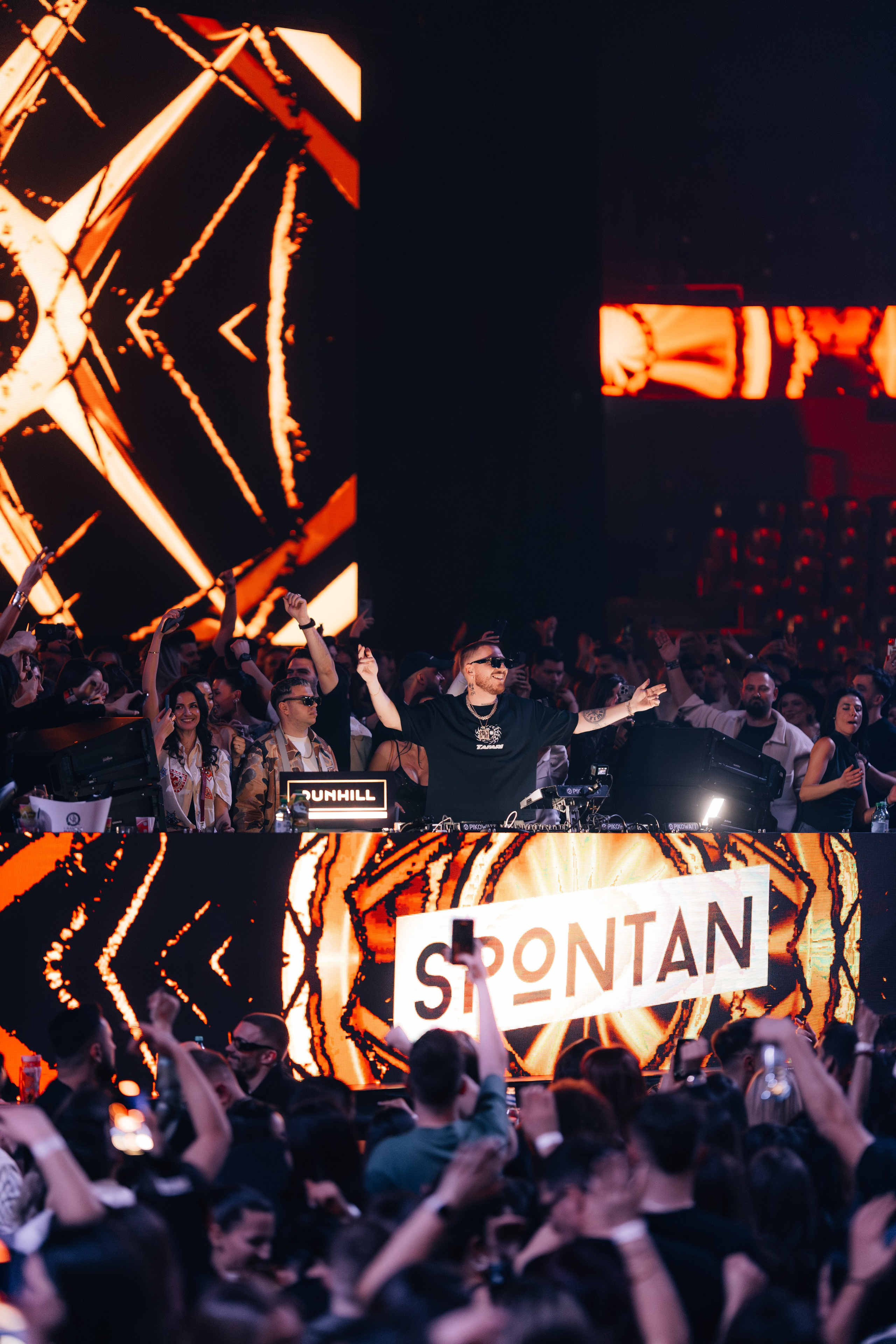 Cluburi & Party-uri - Foto