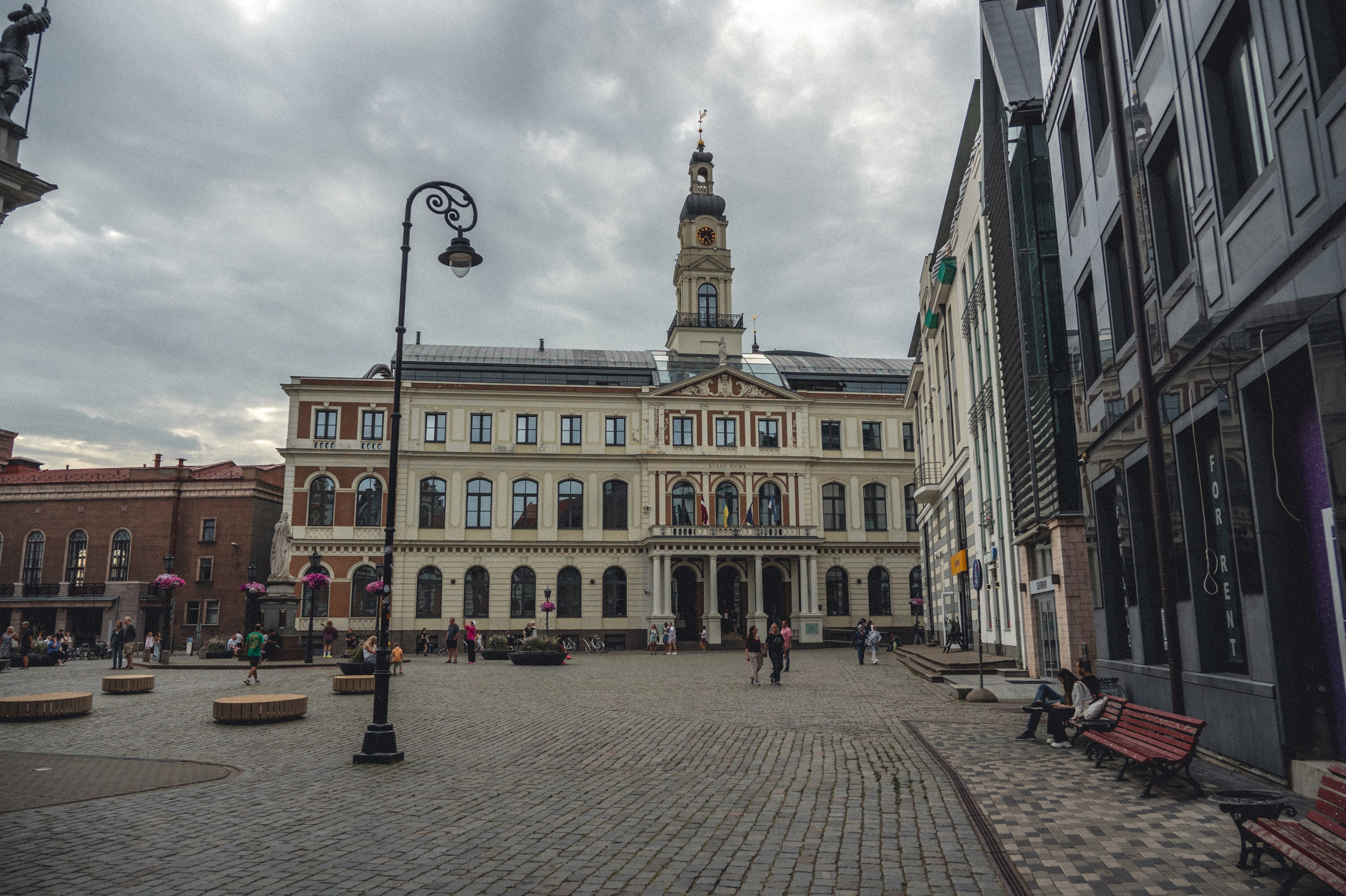 Voyage à Riga. Photographe sur Cote d’Azur. Portraits de familles, couples, enfants, événements