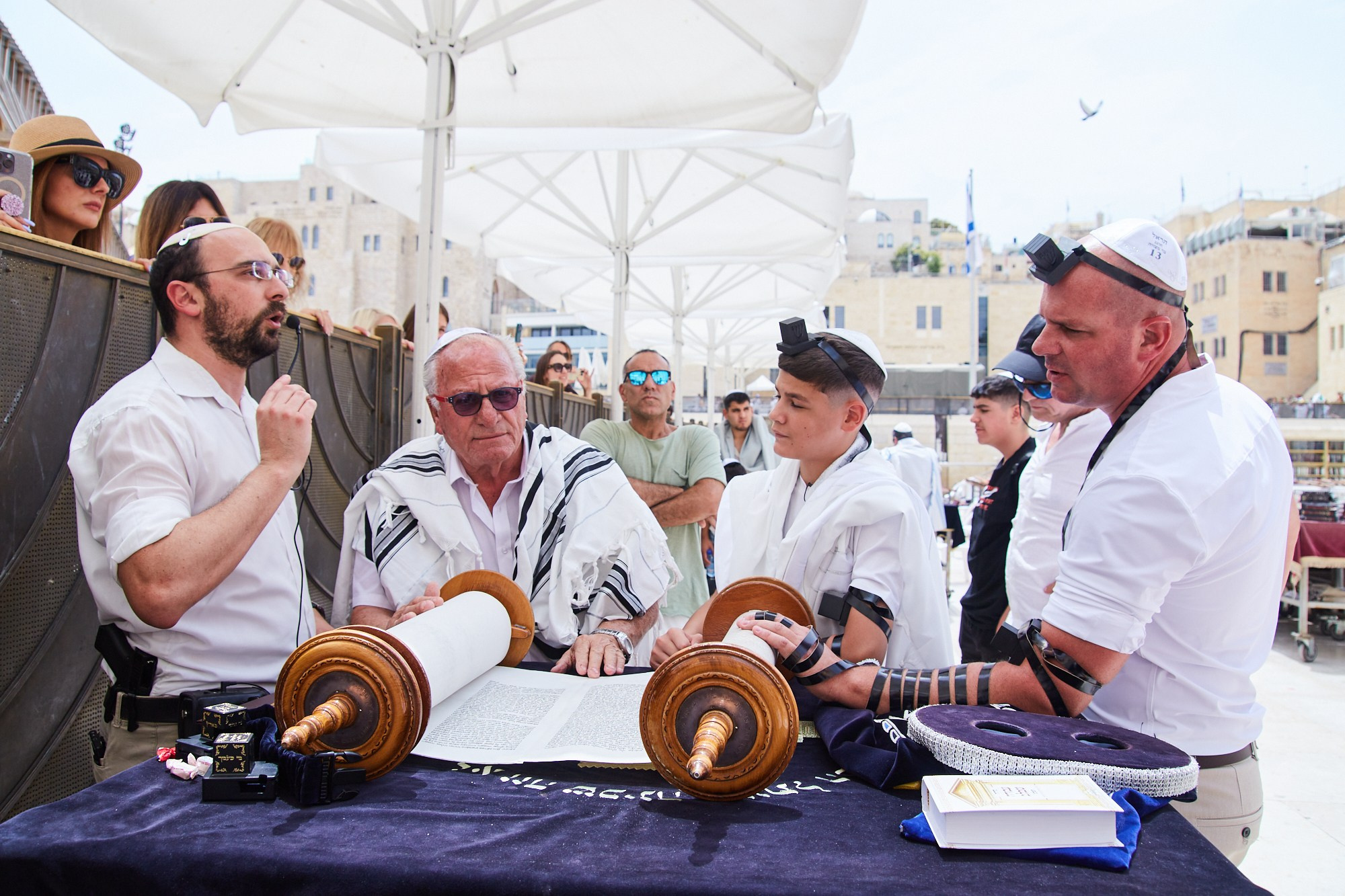 Бар-мицва на Котеле 2. Портретный и репортажный фотограф в Израиле Рома Бирман