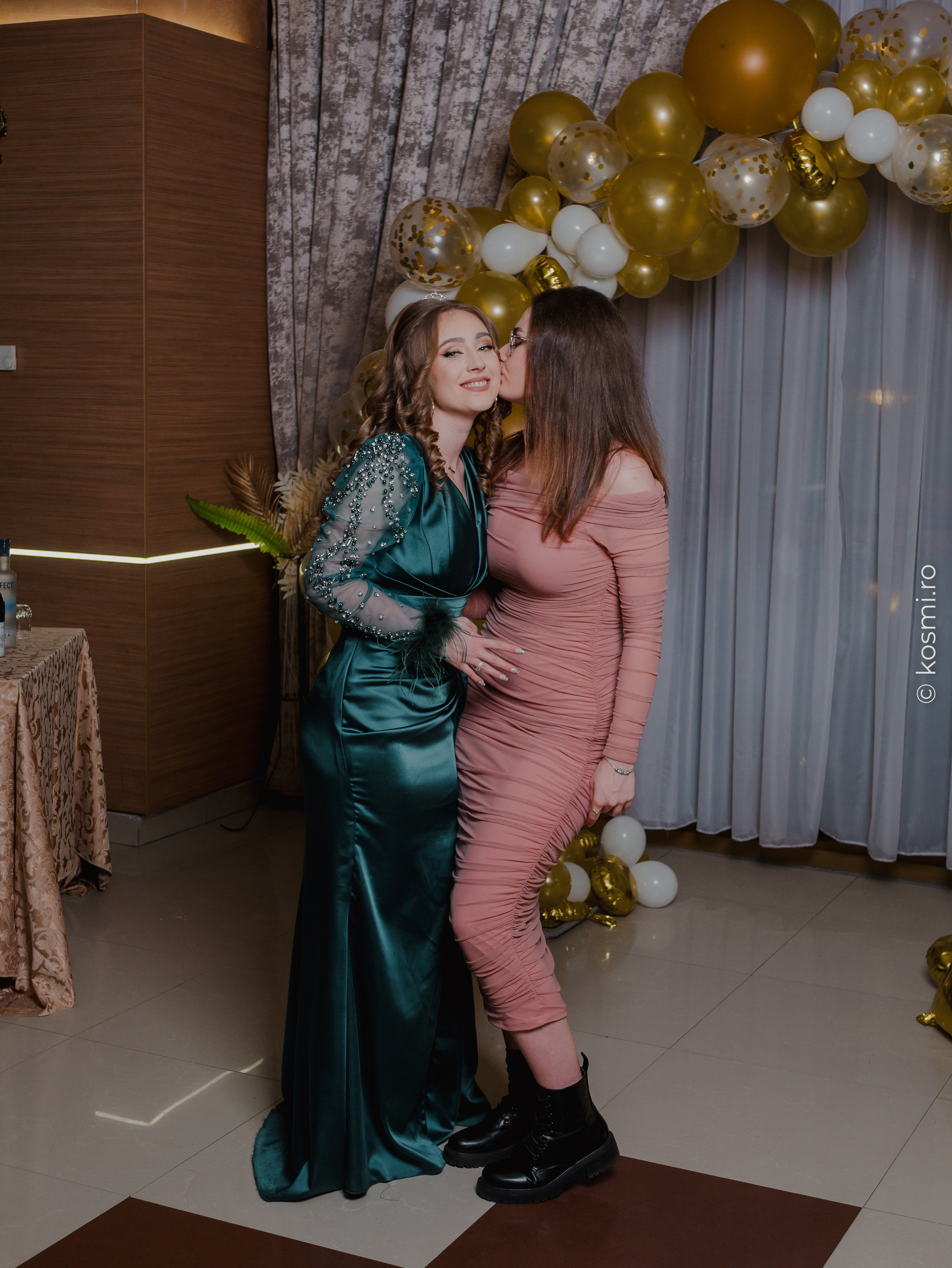 Majorat Andreea. Kosmi