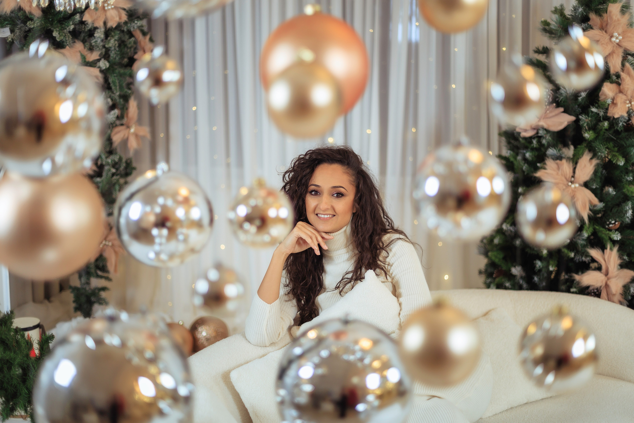 Ședințe Foto de Crăciun 2025 – La Femme Studio Photography Constanța. Elena Mascan – Fotograf newborn, maternitate, portret, smash the cake & branding personal | La Femme Studio Photograpy|Constanţa