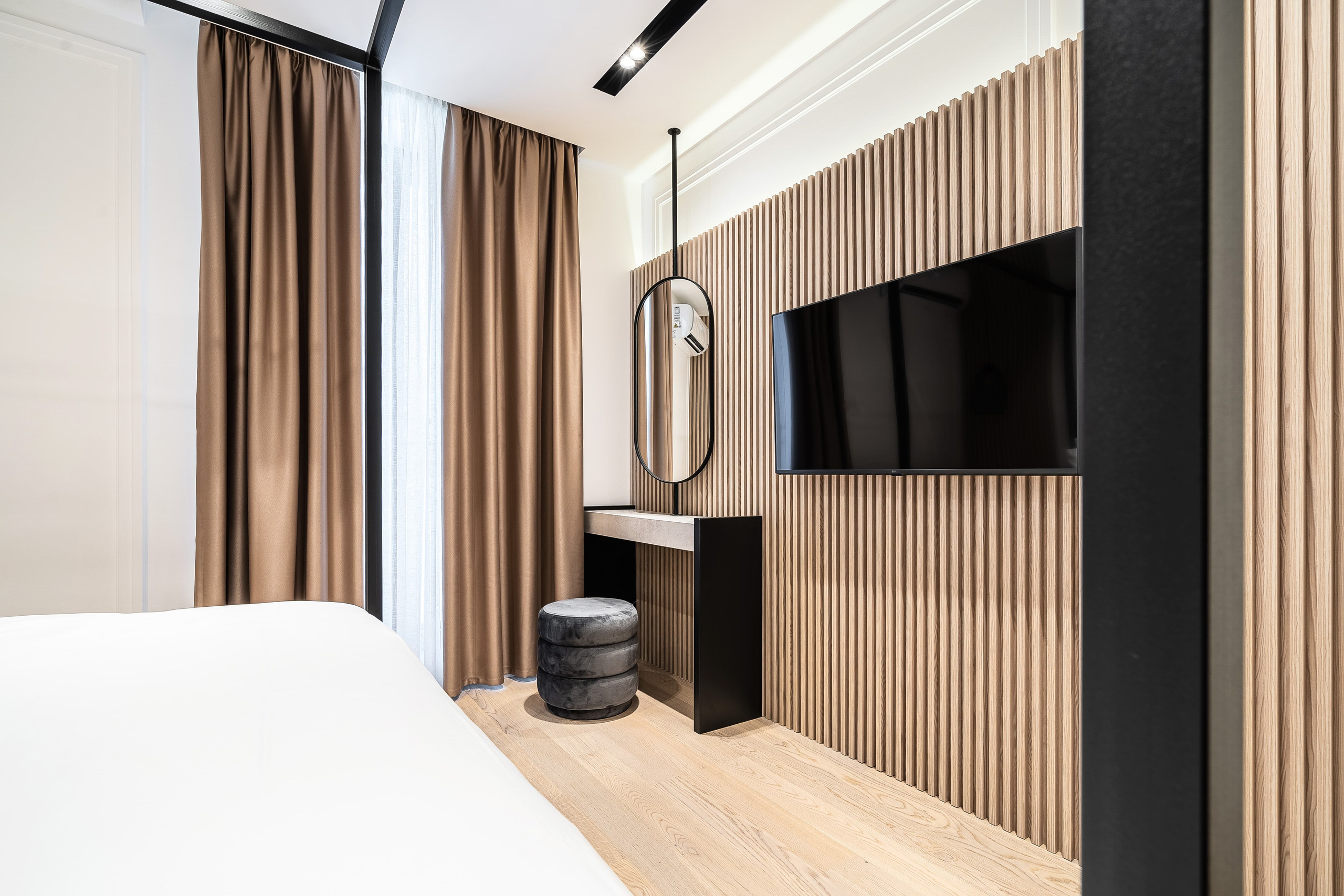 Real Estate Photography. Montenegro. EVAN ARISTOV WEDDING PHOTOGRAPHY — Seattle Wedding Photographer