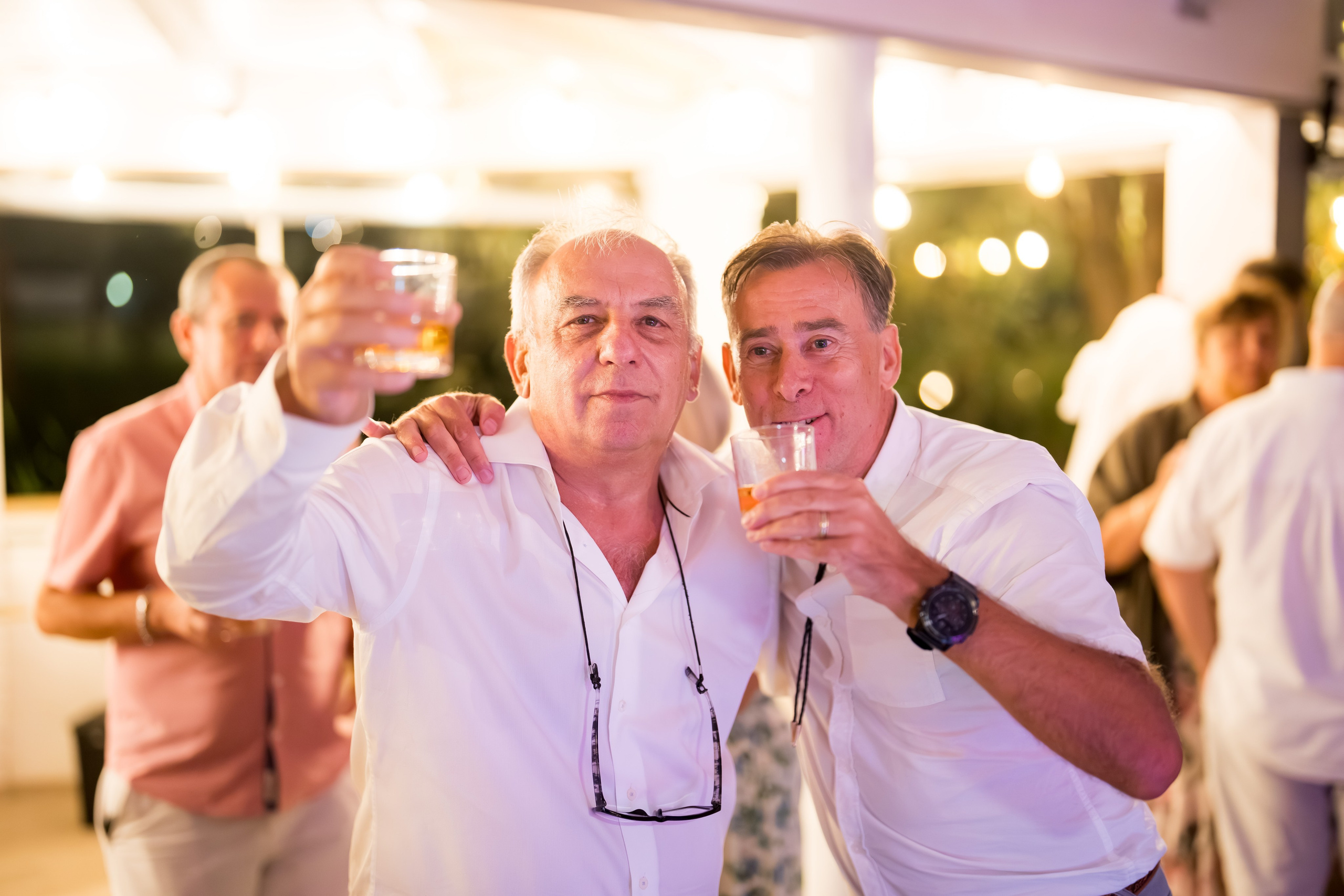 PARTY. Gabriel Florea — Fotograf nuntă București