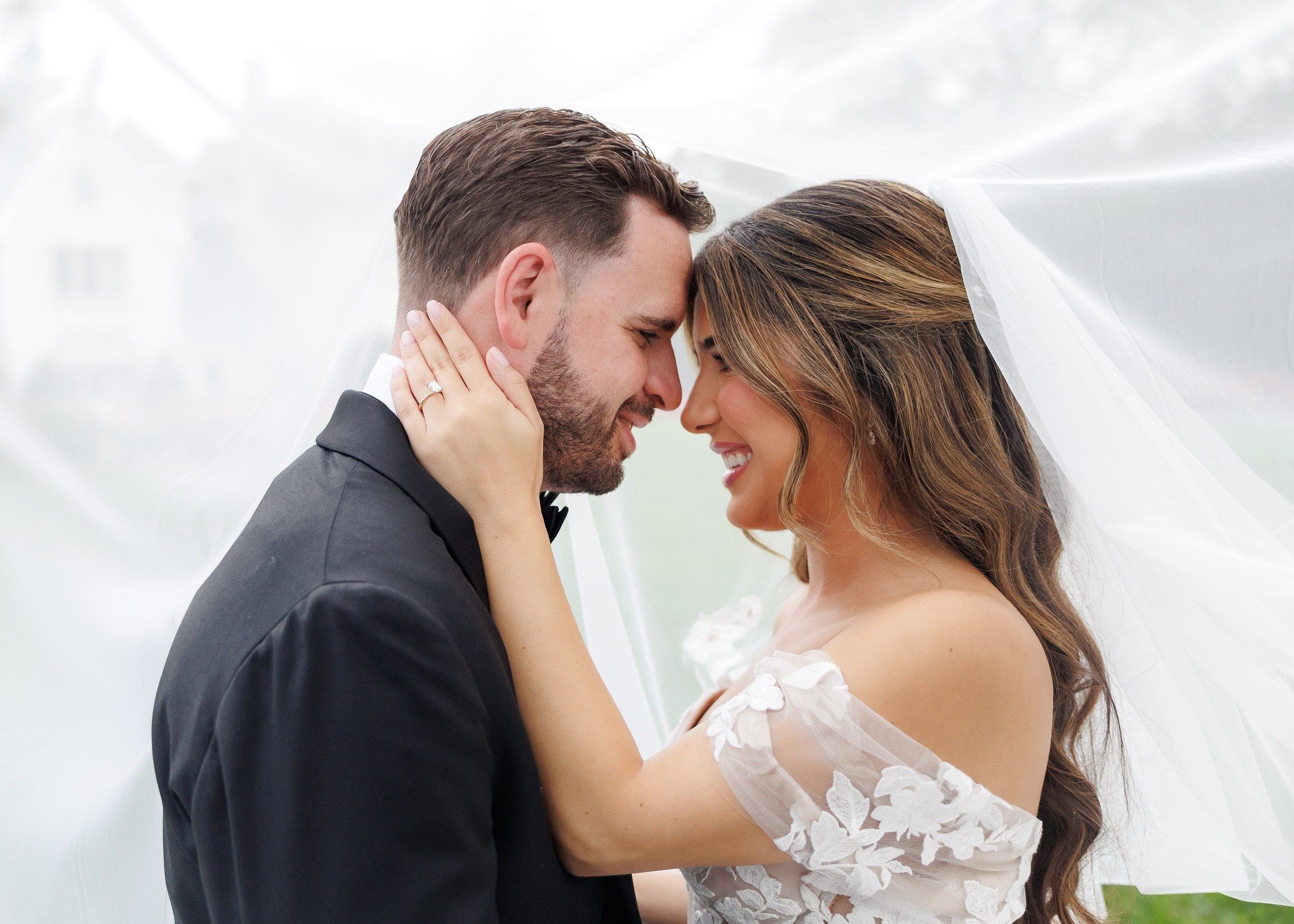 Arianeh & Michael, Park Chateau. Wedding Photo & Video