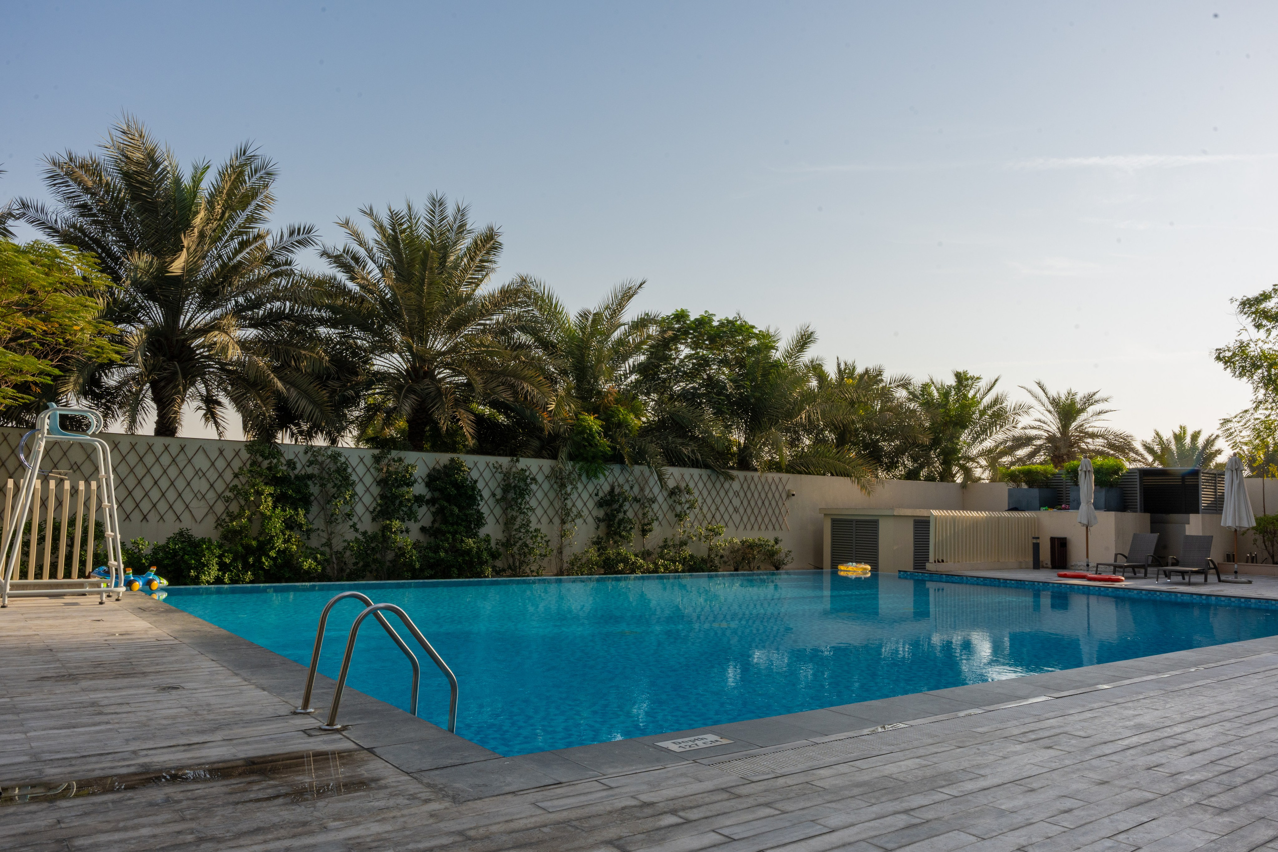 INTERIOR. Photo and video production. Editing & retouching services. Training