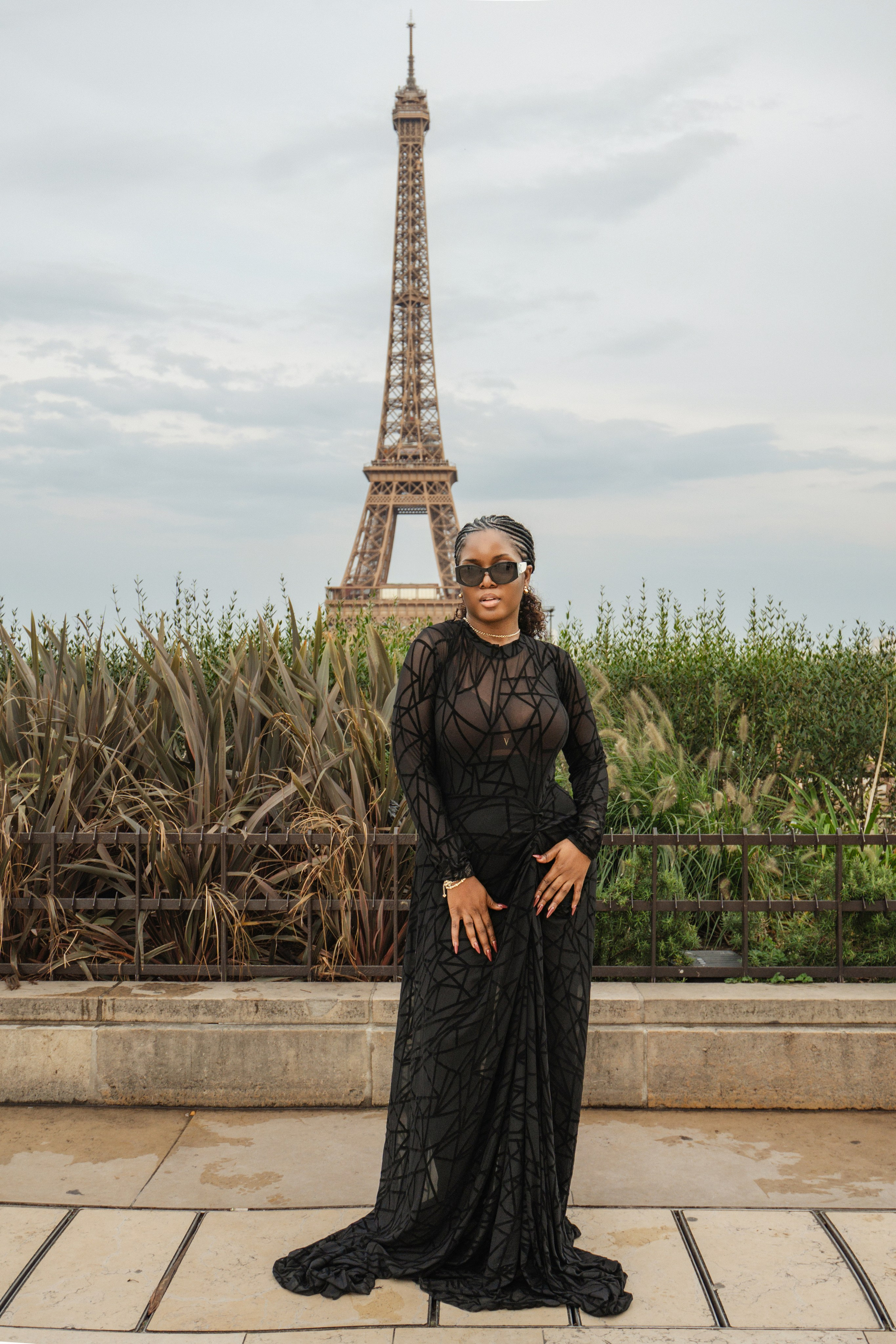 Juanita (1 hour). Photographer in Paris|Solo and groups, portraits & content, couples photo-shoot in Paris at the best locations