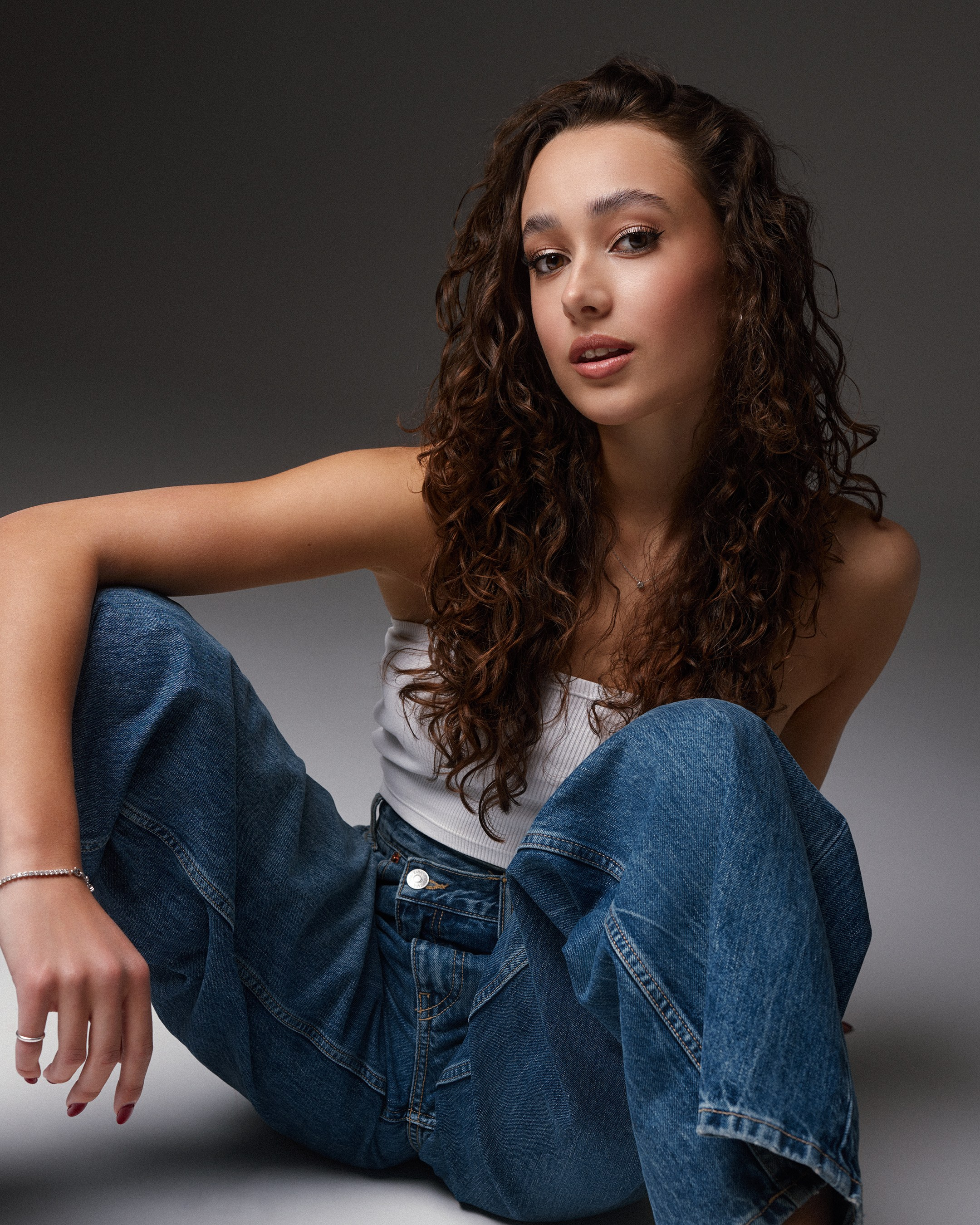 PORTFOLO. Profesionalus fotografas Vilniuje. Asmeninės ir šeimos fotosesijos, vestuvių, krikštynų bei renginių fotografavimas, produktų fotografija