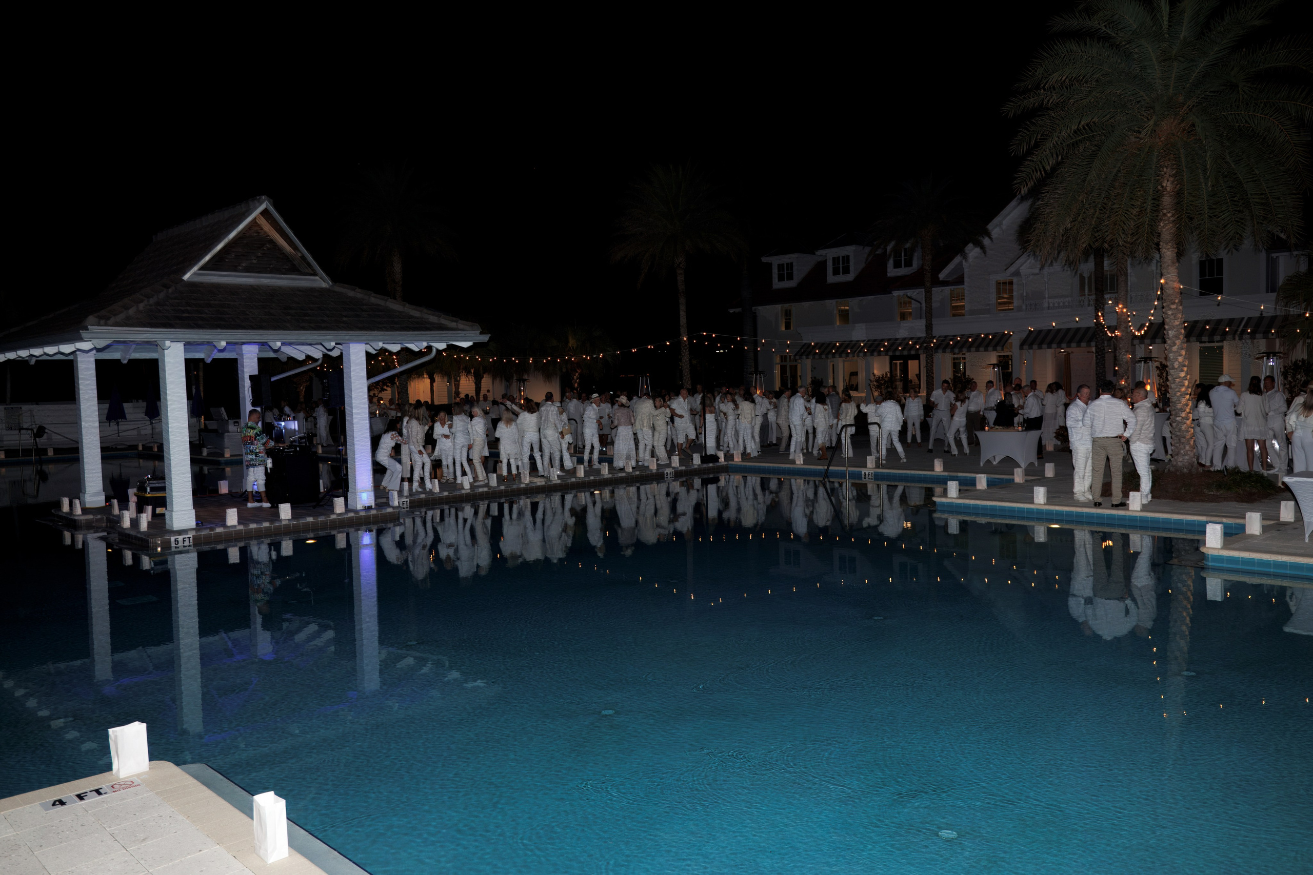 The Isles White Party. Out and About 239