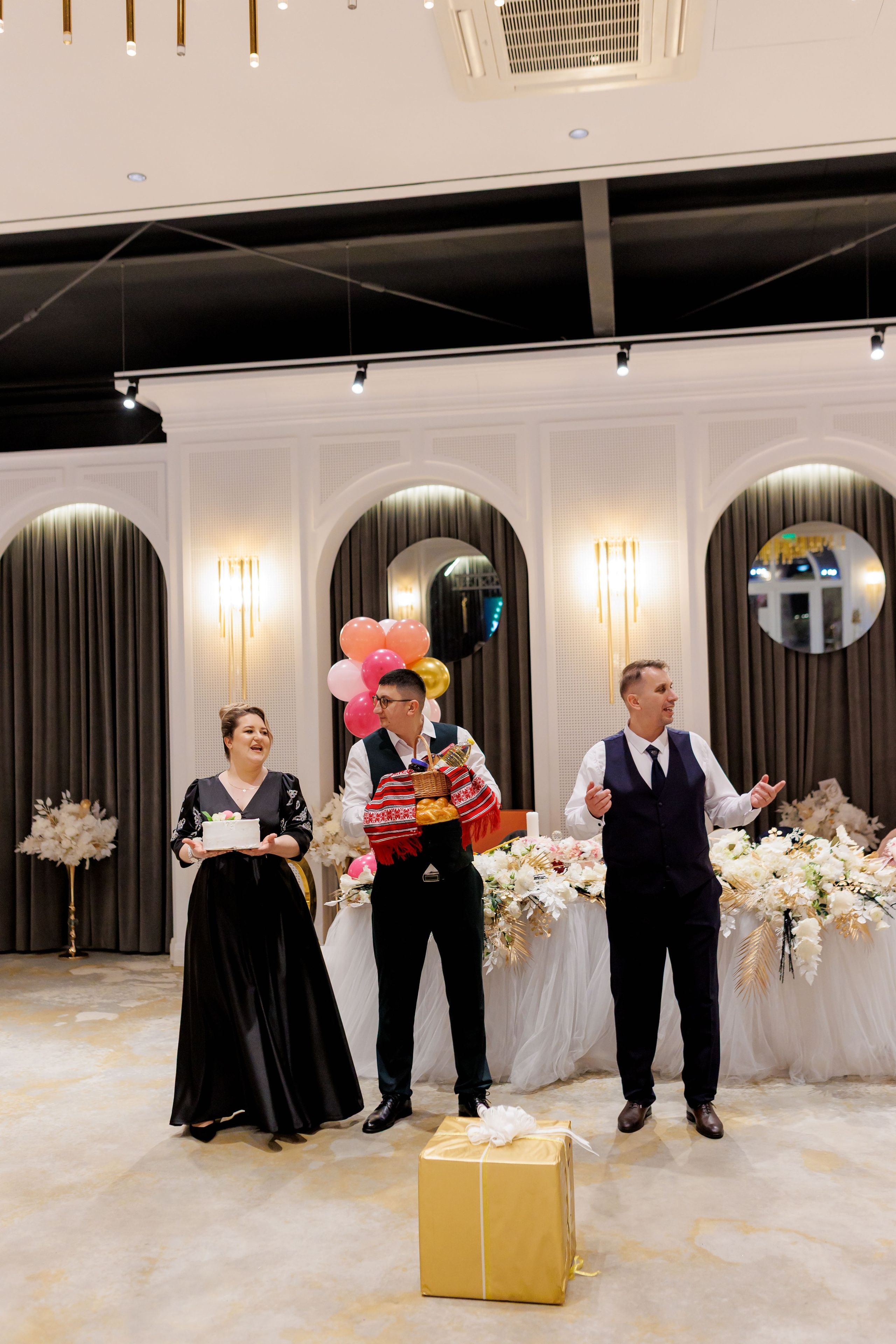 Povestea voastră, regizată de noi |Cristi Turculet Videograf Nuntă Suceava | wedding highlight. Servicii foto-video profesionale, pentru momente de neuitat