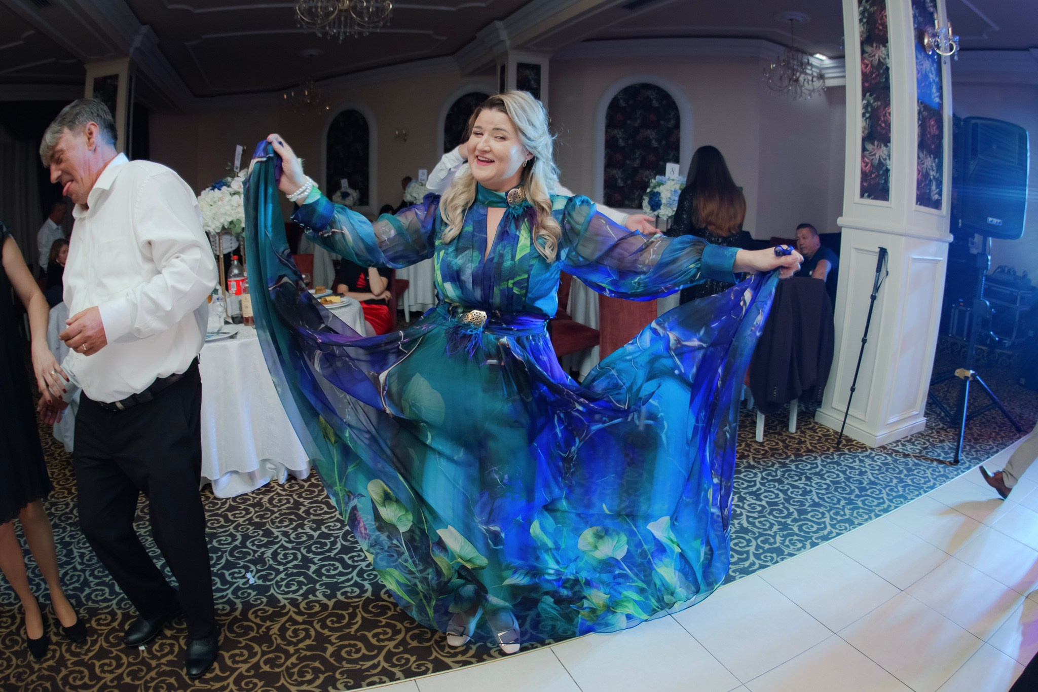 Mihai & Oana. Servicii foto-video profesionale, pentru momente de neuitat