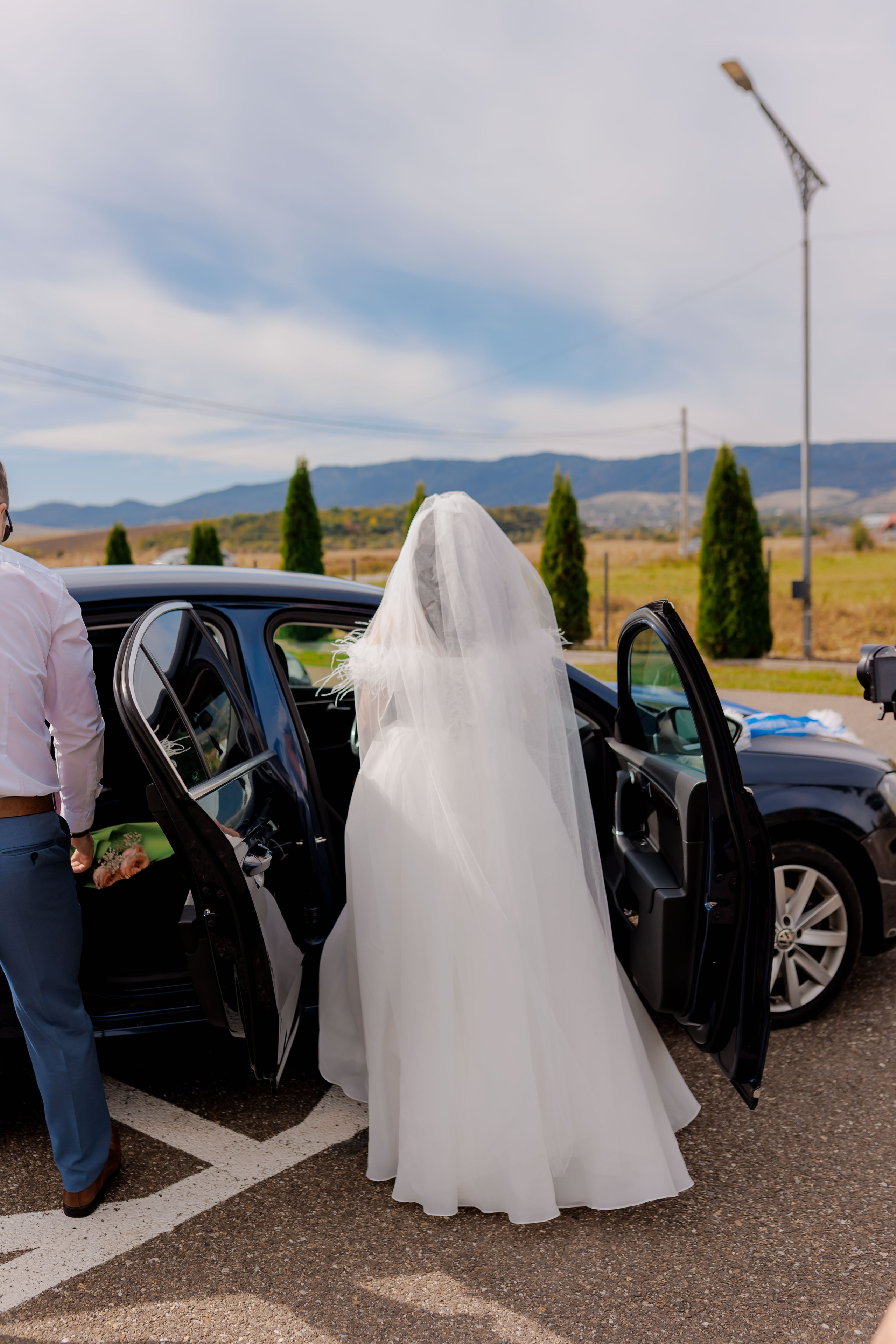 Loredana & Emilian – Ziua Nunții | Videografie - fotografie Botez Suceava, Iași, Botoșani. Servicii foto-video profesionale, pentru momente de neuitat
