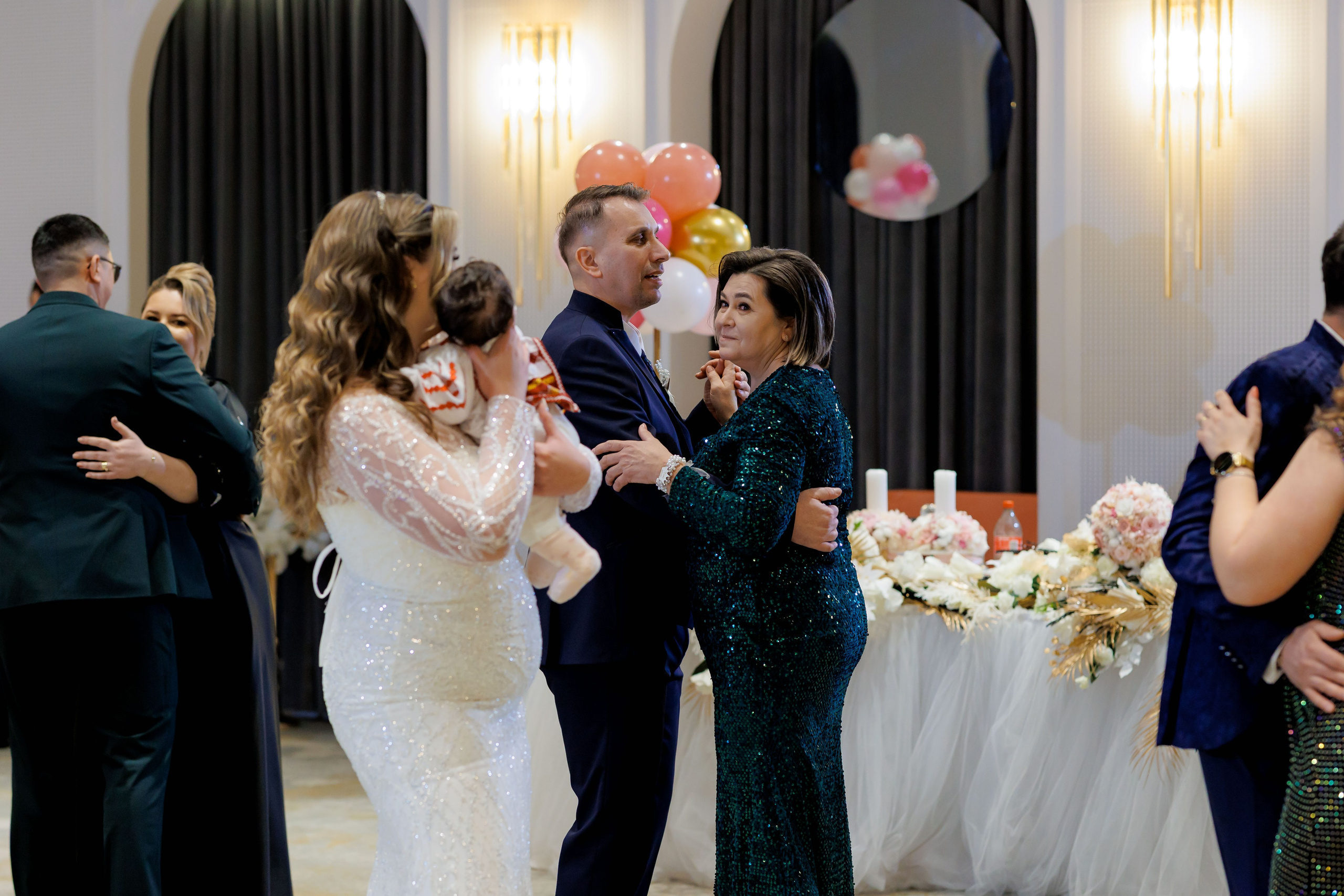 Povestea voastră, regizată de noi |Cristi Turculet Videograf Nuntă Suceava | wedding highlight. Servicii foto-video profesionale, pentru momente de neuitat