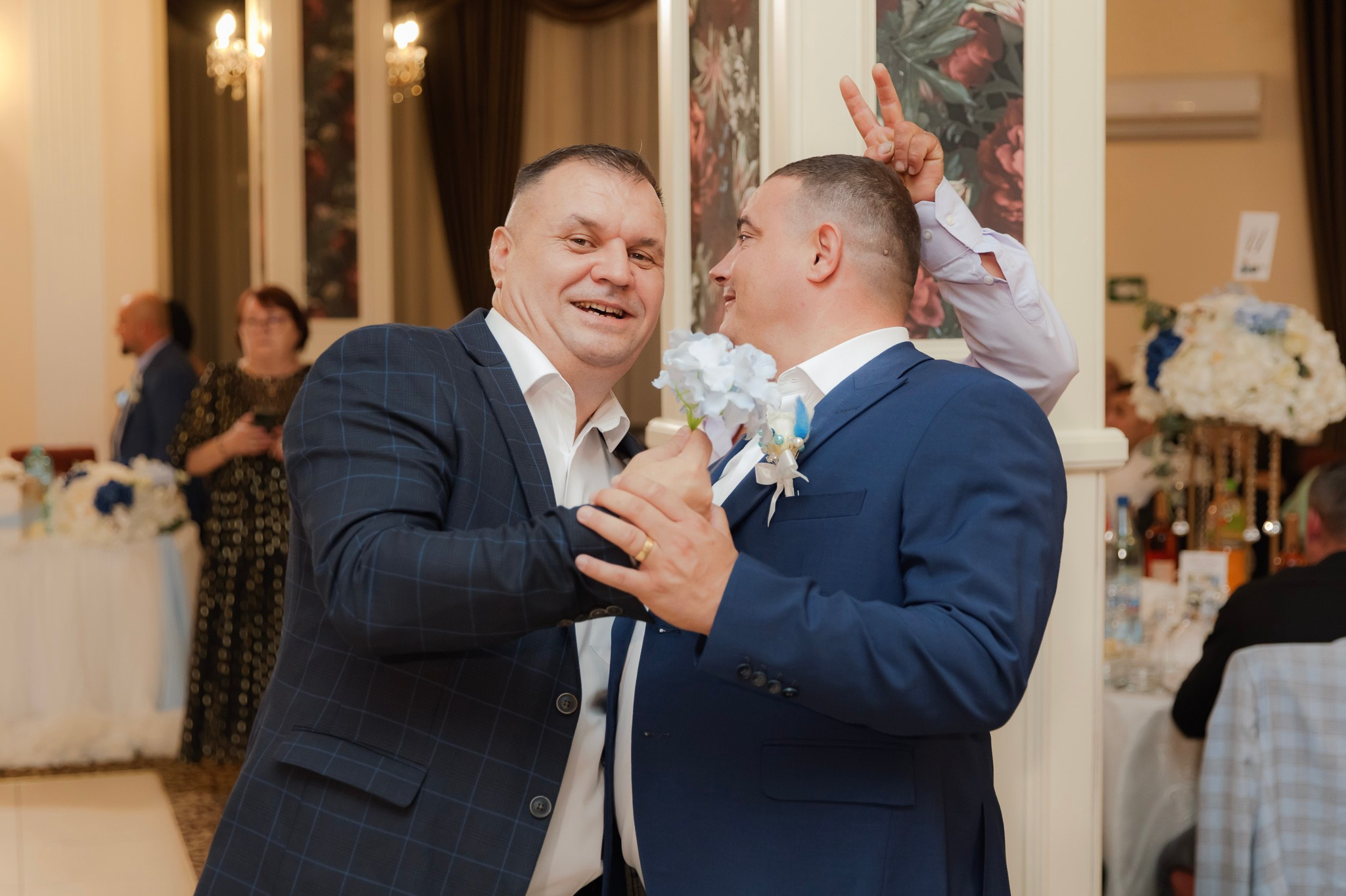 Mihai & Oana. Servicii foto-video profesionale, pentru momente de neuitat