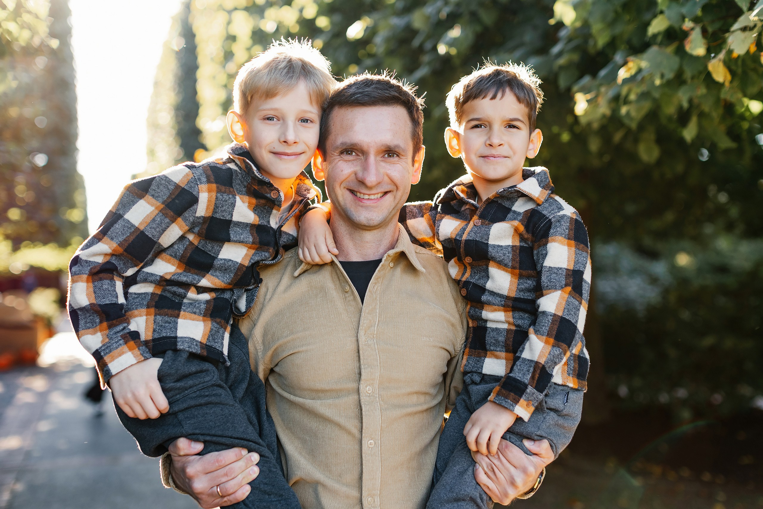 10.26.25 Family Photoshoot. Wedding family event photographer in Chicago Nick Yushevich