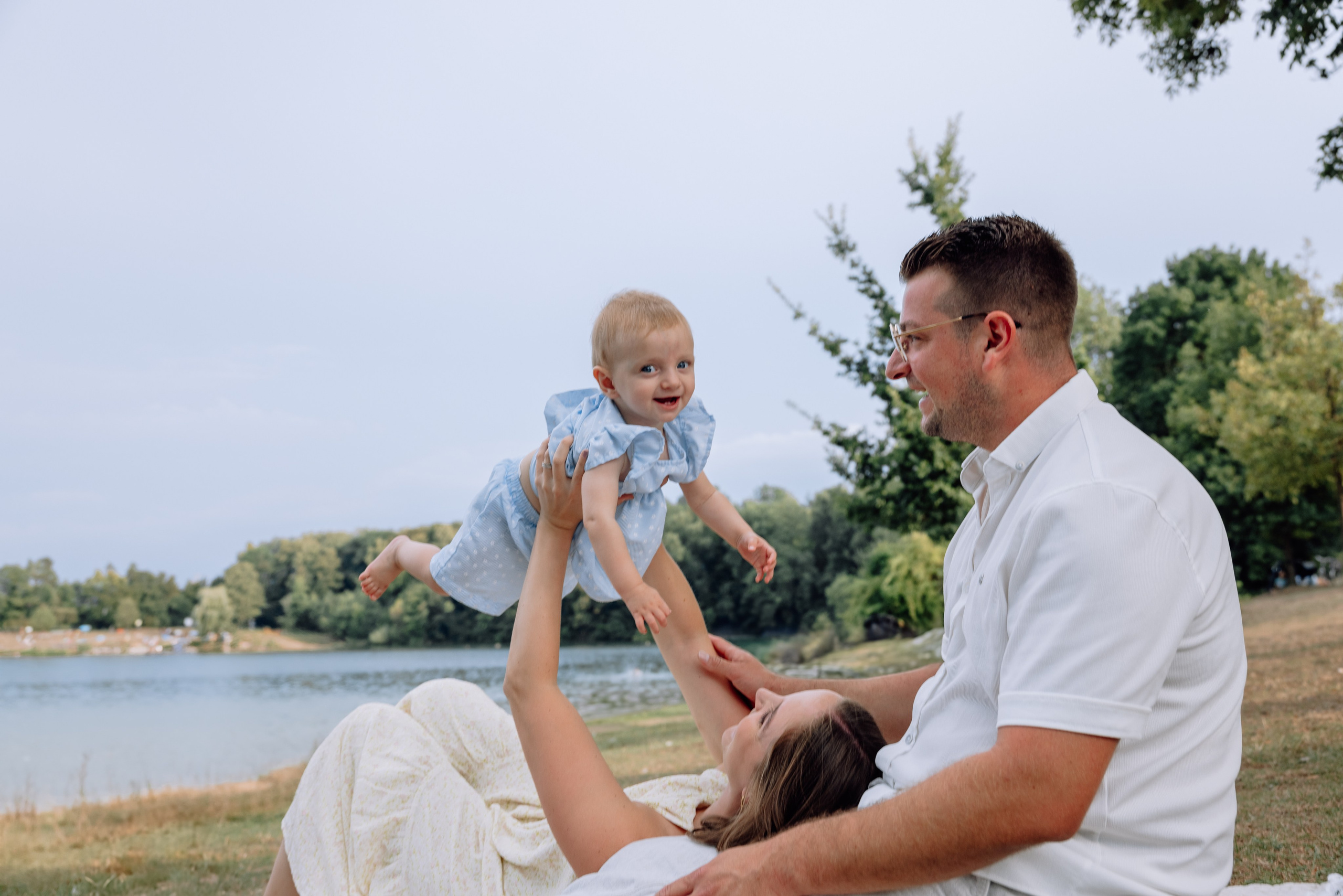 Karlsfeldersee. Hochzeitsfotograf München Taufe Familienfotograf Tanja Mauke