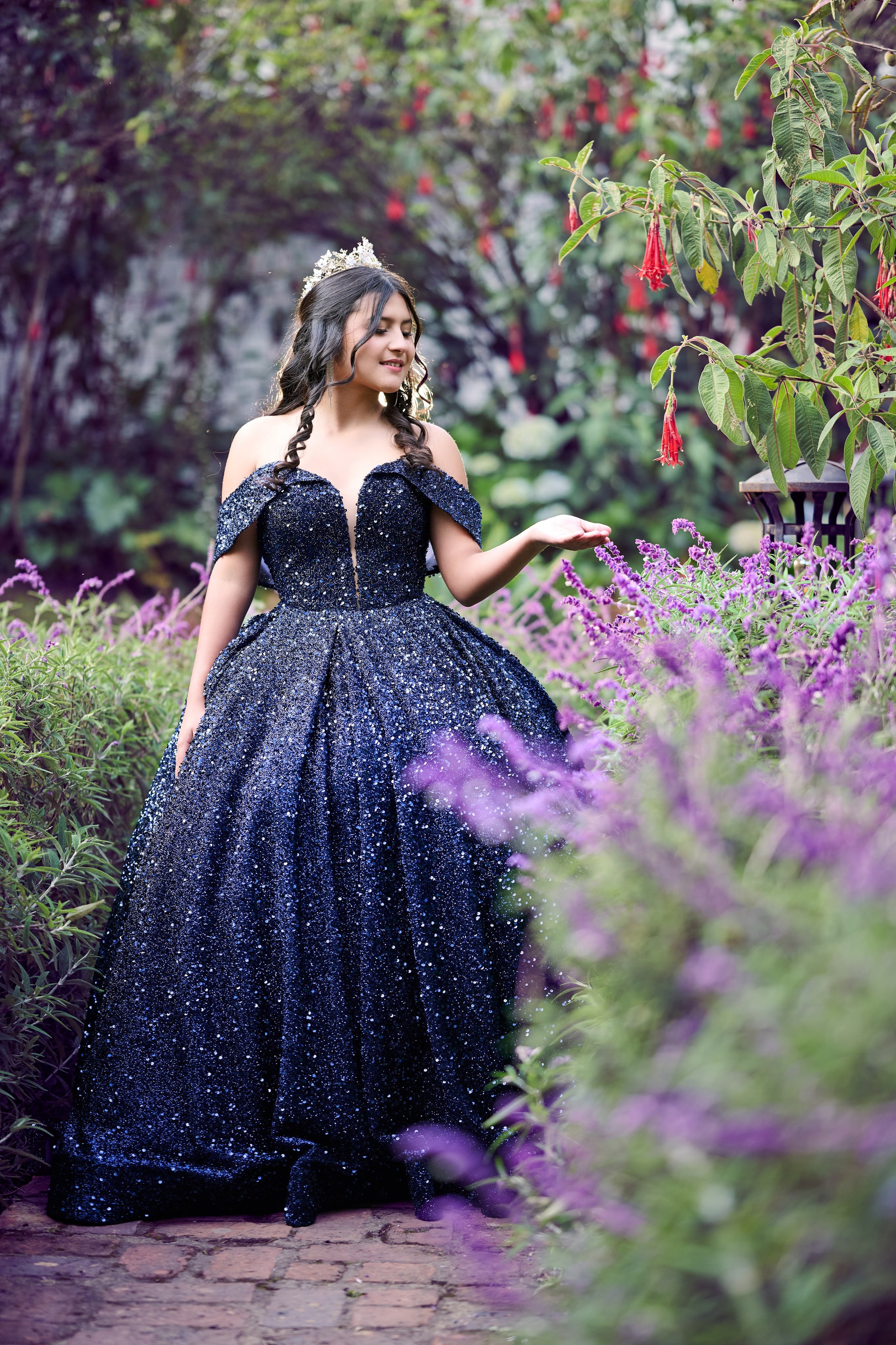 Mis 15 | Sesiones de Fotografía Modernas. Wedding Photography & Videography by ZZ Hendrick | Capturing Your Love Story in Colombia & USA