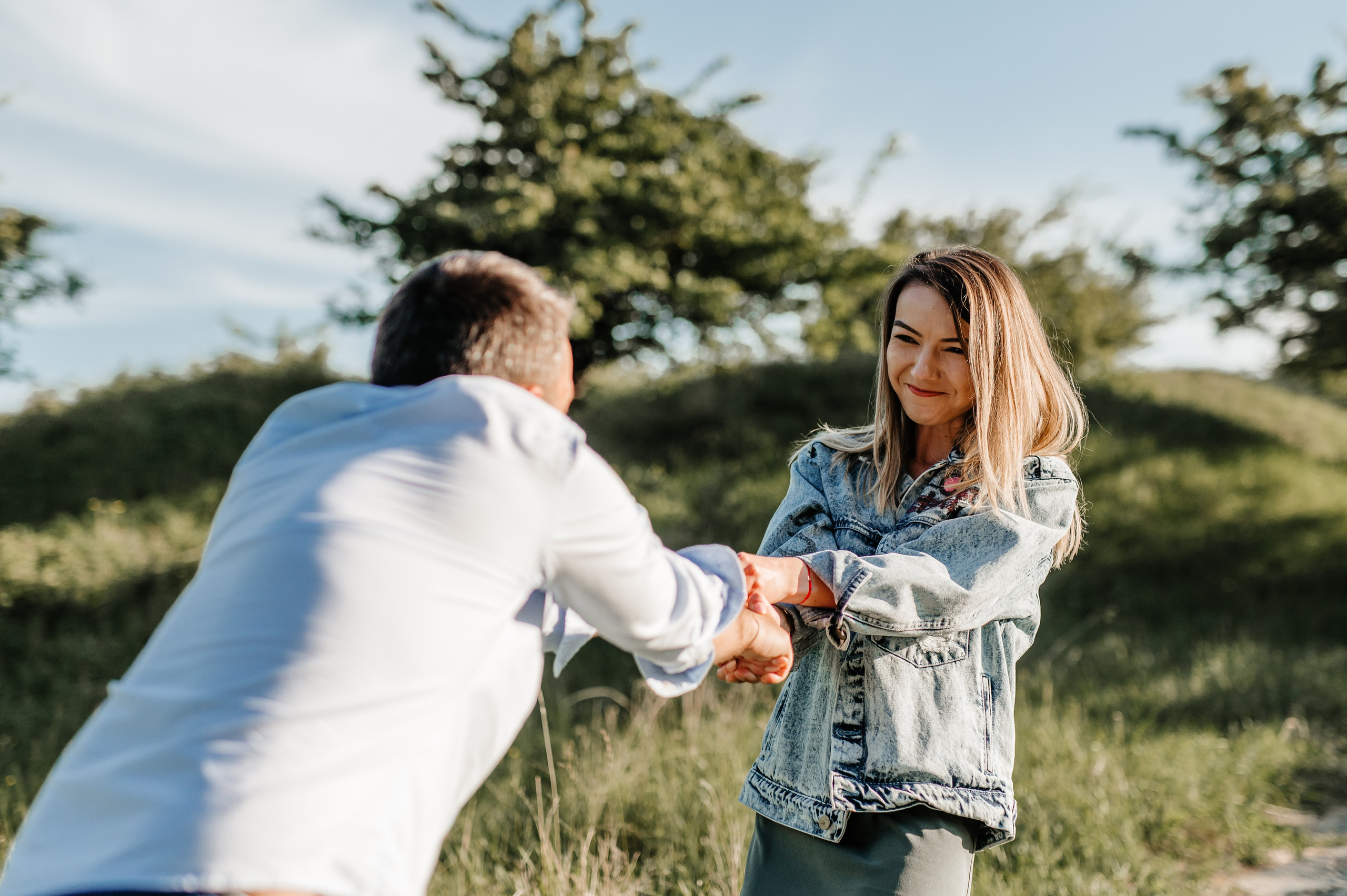 Save the date , sedinta foto la picnic, sedinta foto in natura. Proud Vision Weddings | Wedding Photography & Film — Servicii profesionale Foto Video Nunta Iasi