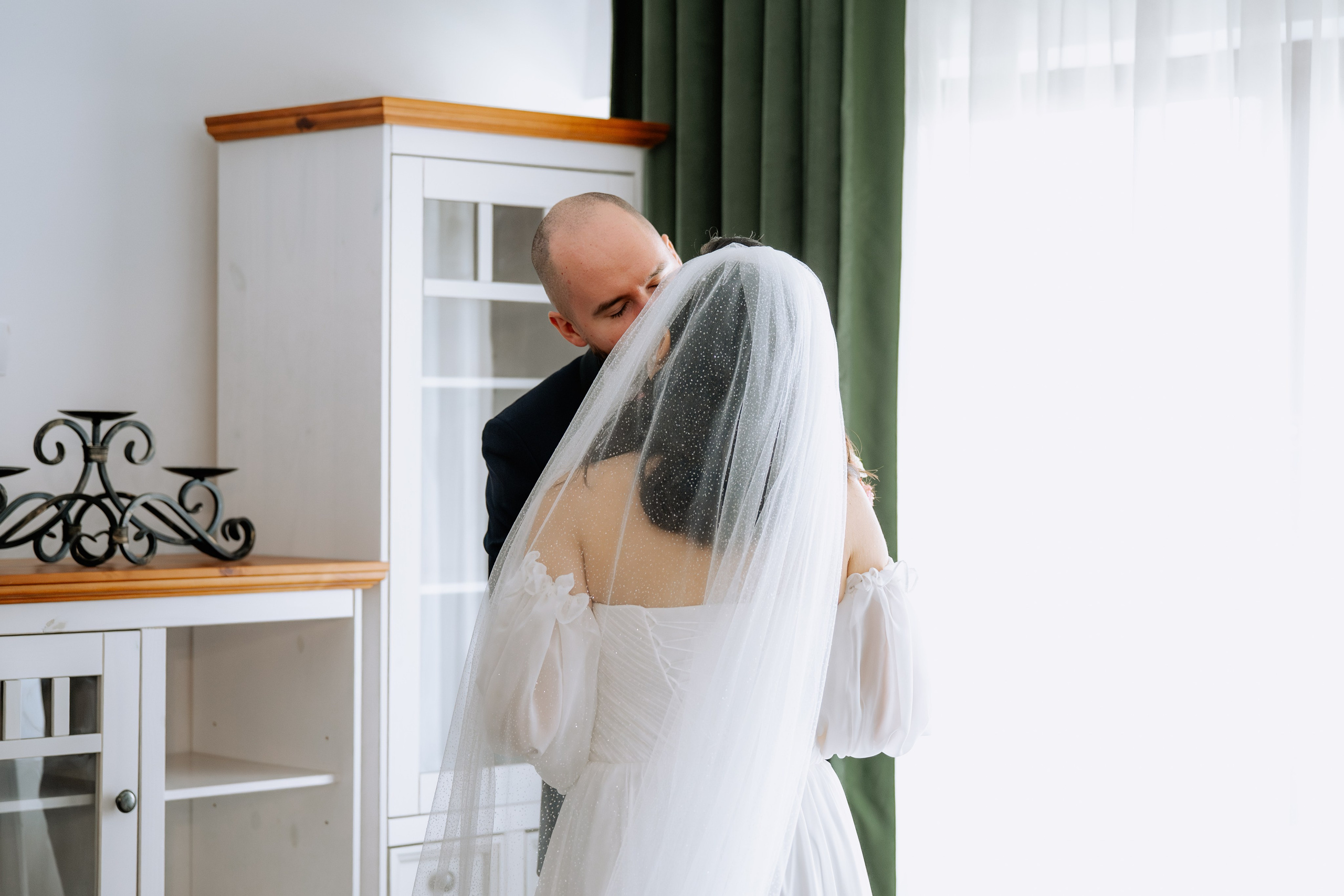 Ioana + Razvan | Wedding day. Proud Vision Weddings | Wedding Photography & Film — Servicii profesionale Foto Video Nunta Iasi