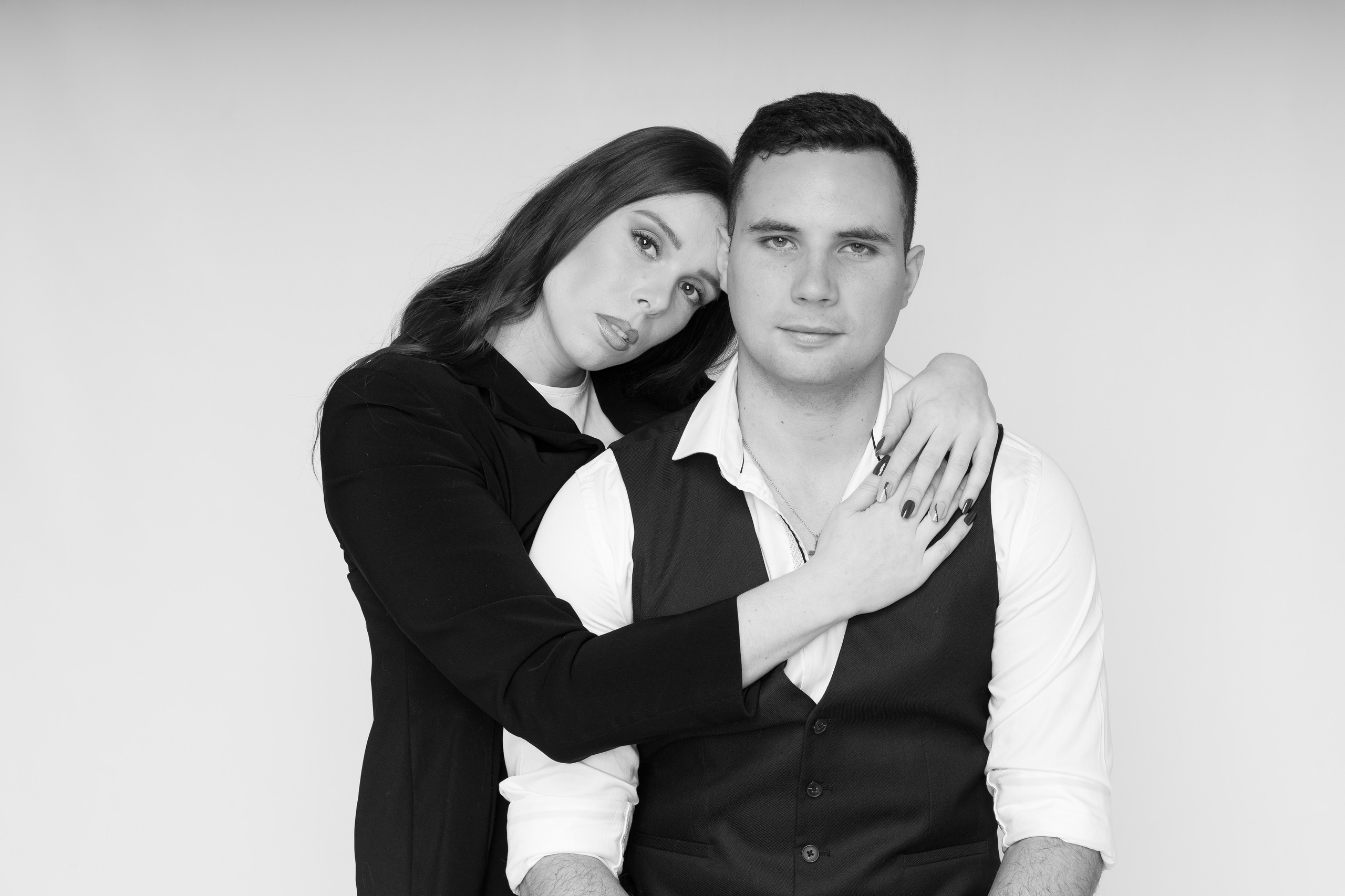 Séance photo couple Albi. Photographe de mariage et de portrait dans le Tarn, Toulouse et en Occitanie