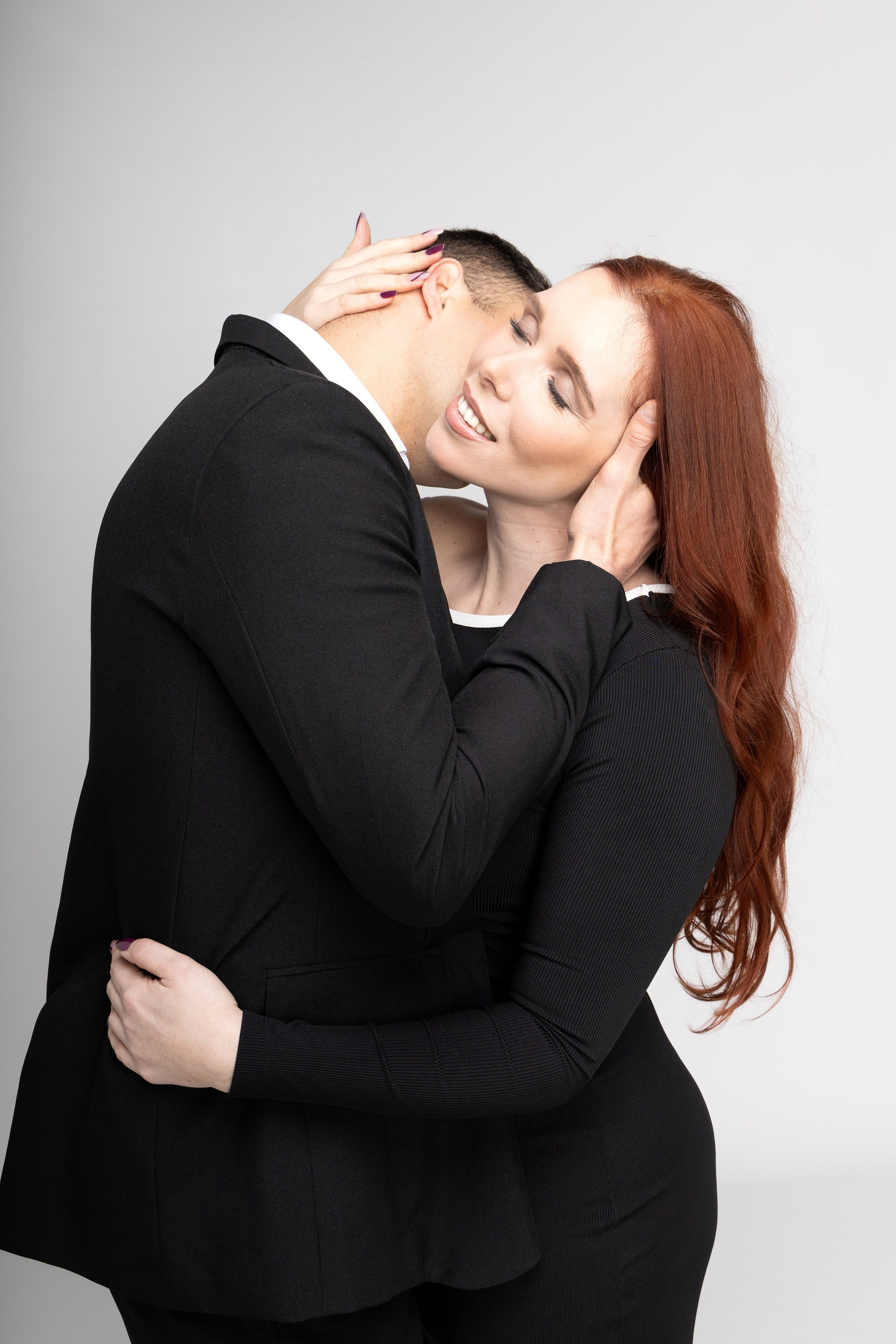 Séance photo couple Albi. Photographe de mariage et de portrait dans le Tarn, Toulouse et en Occitanie