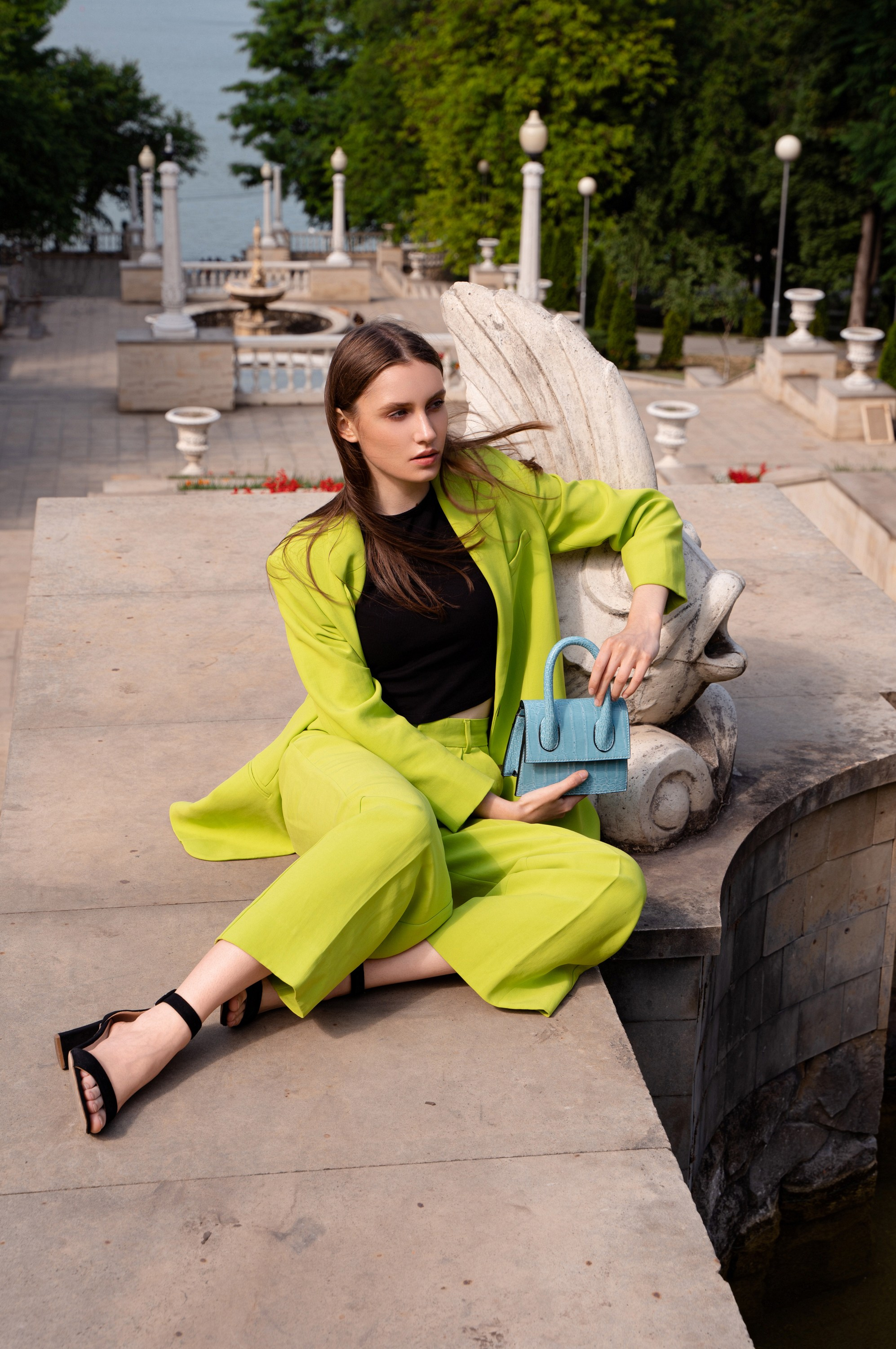 Monreve. Привет