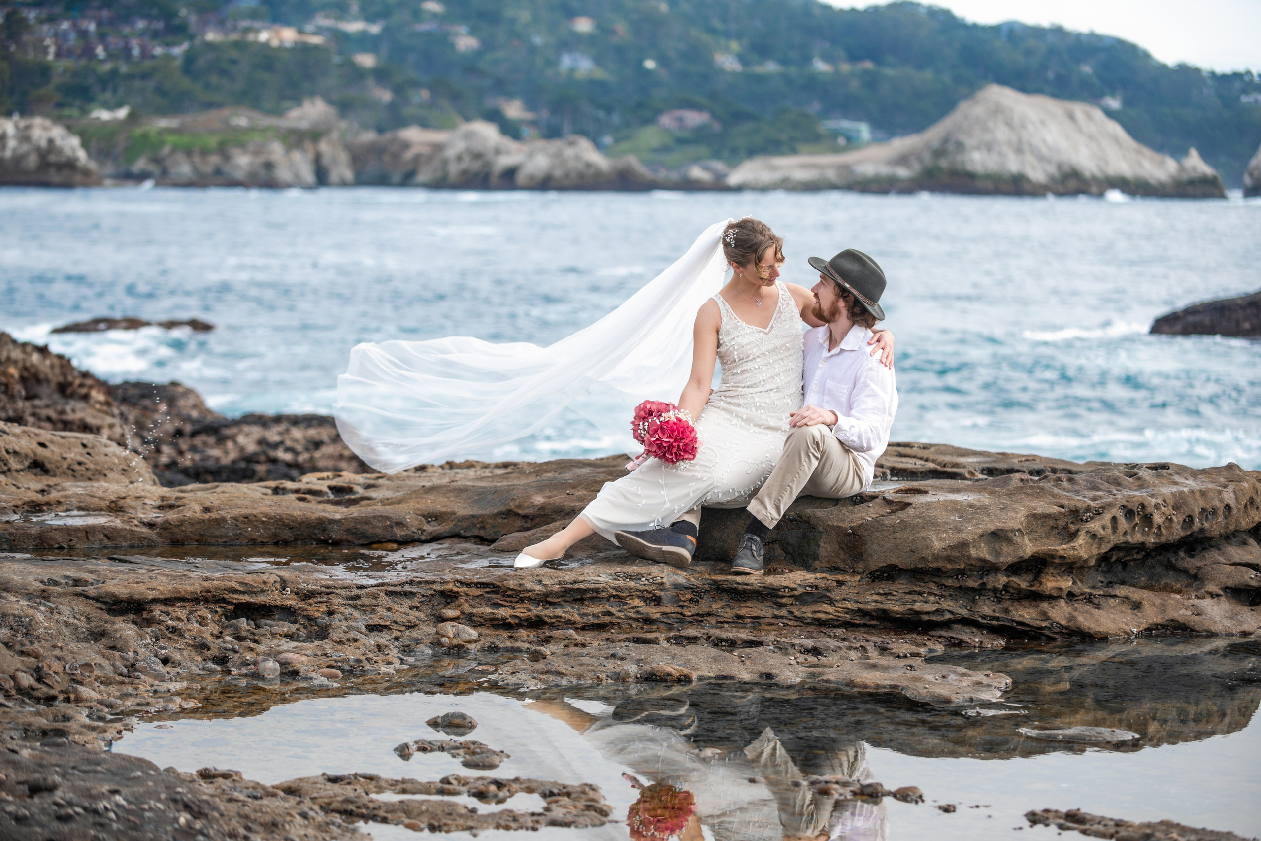 Coastal Elopement in Santa Cruz & Monterey. Wedding & Elopement Photographers in California