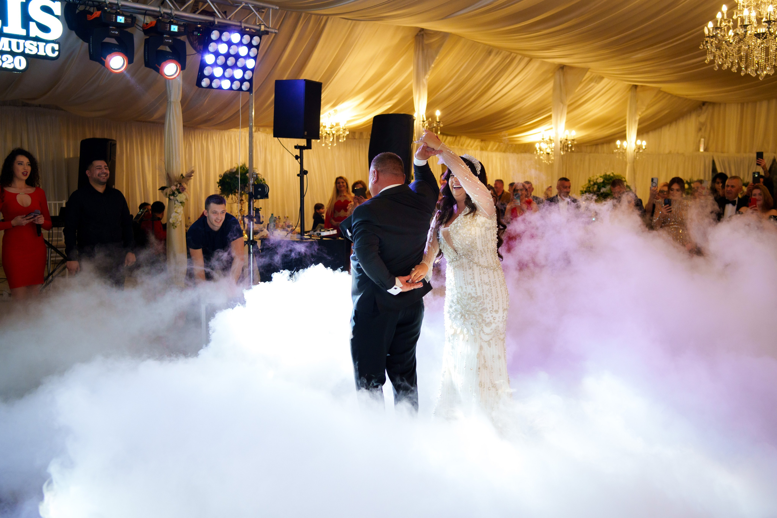Emilia & Bogdan. B|P Weddings - Fotograf & Videograf - București||0730017811