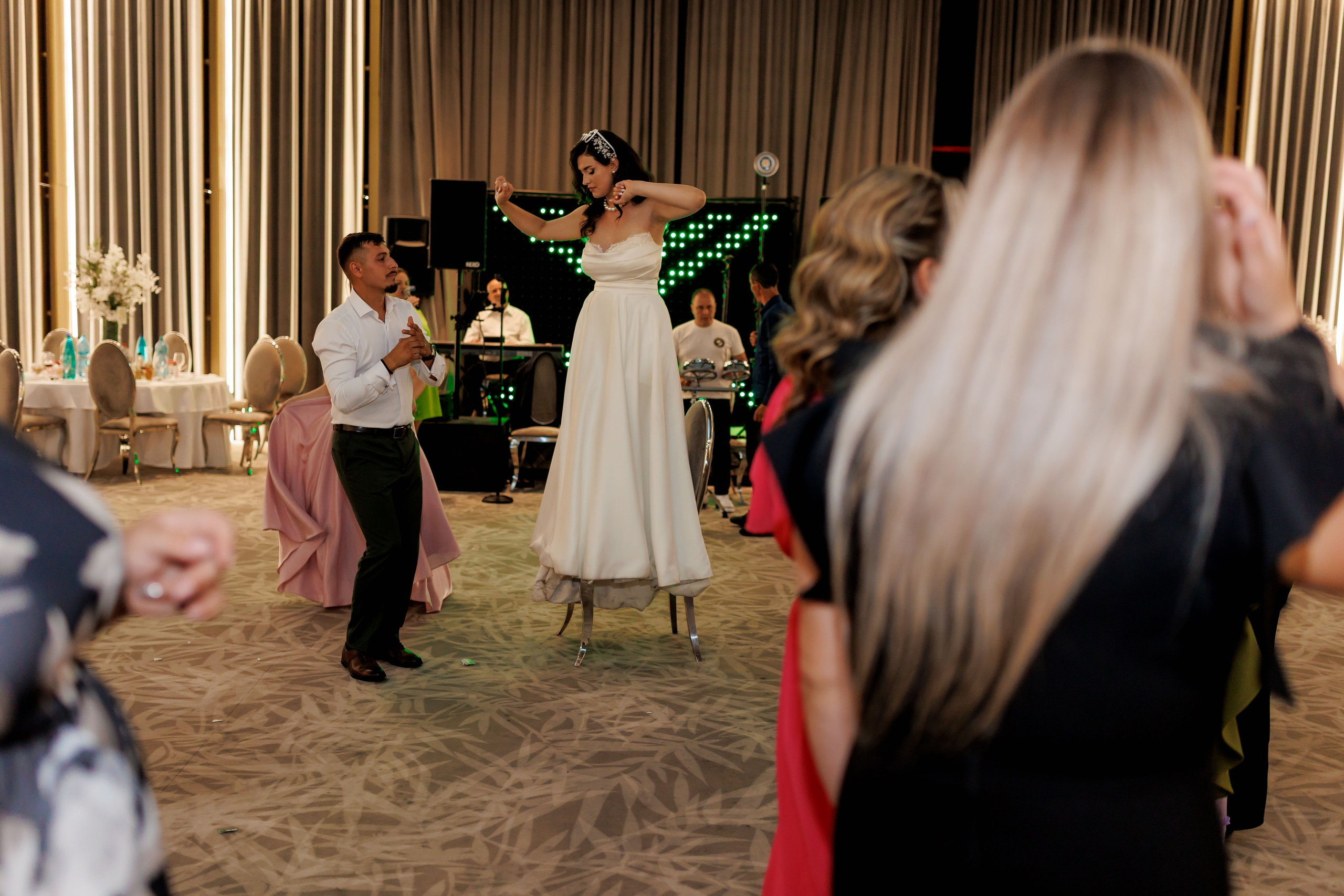 Nunta Nicoleta & Răzvan | Fotografie & Videografie Profesională. Servicii foto-video profesionale, pentru momente de neuitat