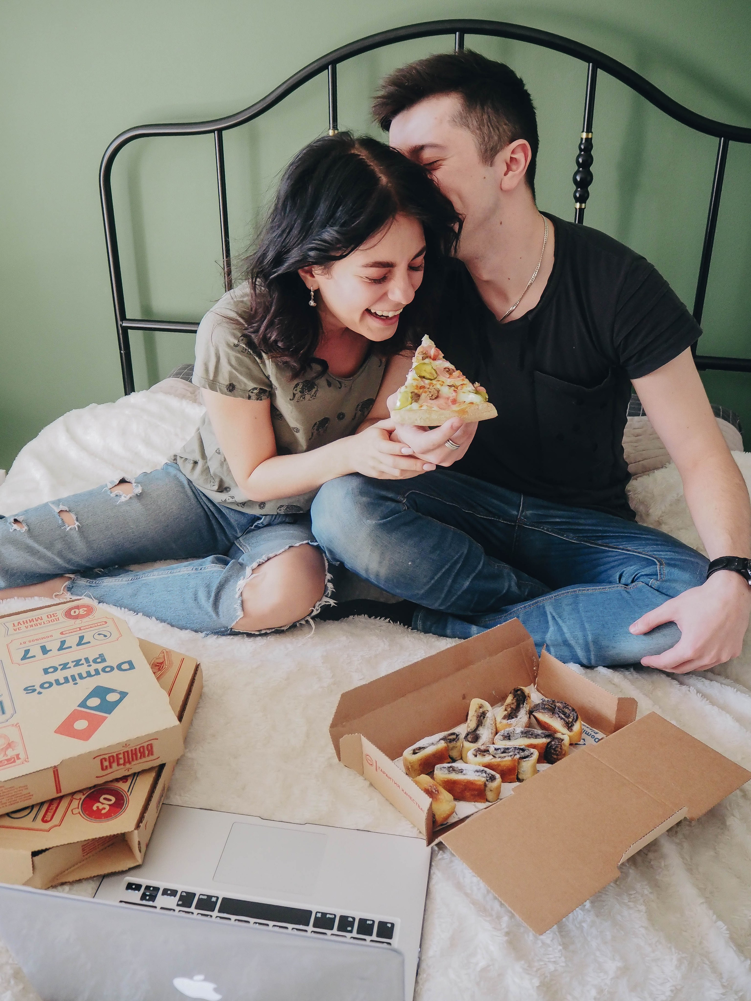 Pizza&Friends | Photoshoot for Domino’s pizza. Photographer in Los Angeles. Julia Ishmuratova