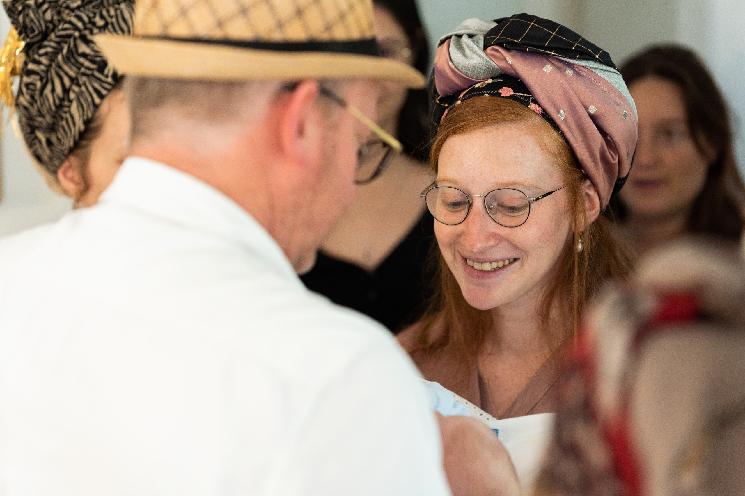 ברית. יוסף מזרחי צילום חתונה, ברית וזוגיות. צלם מקצועי שאוהב להוציא אתכם הכי יפים ברגעים הכי מרגשים