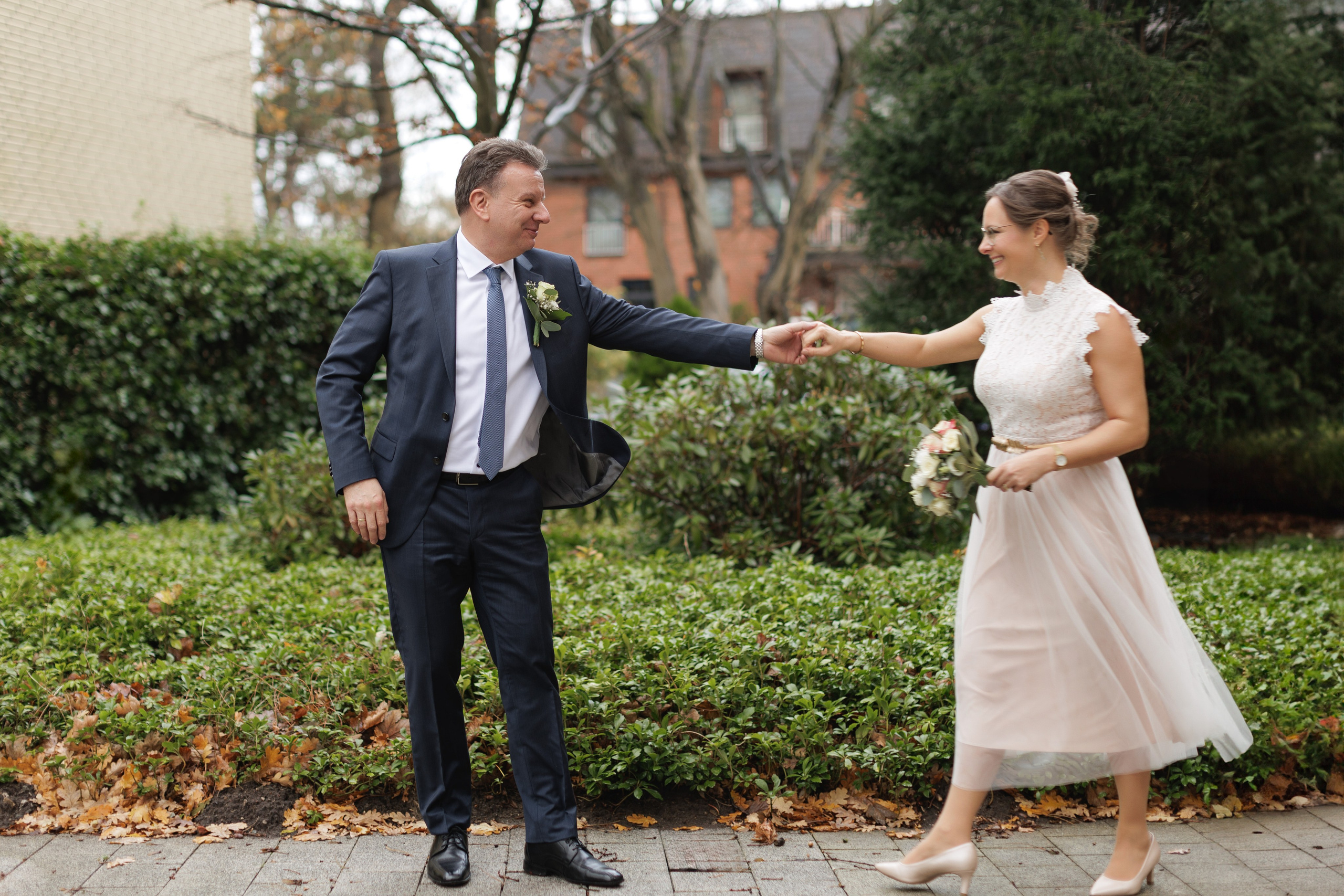 Hochzeitsfotograf Hamburg: Liebe im Fokus. Hochzeitsfotograf und Hochzeitsvideograf aus Hamburg | Roka21Film