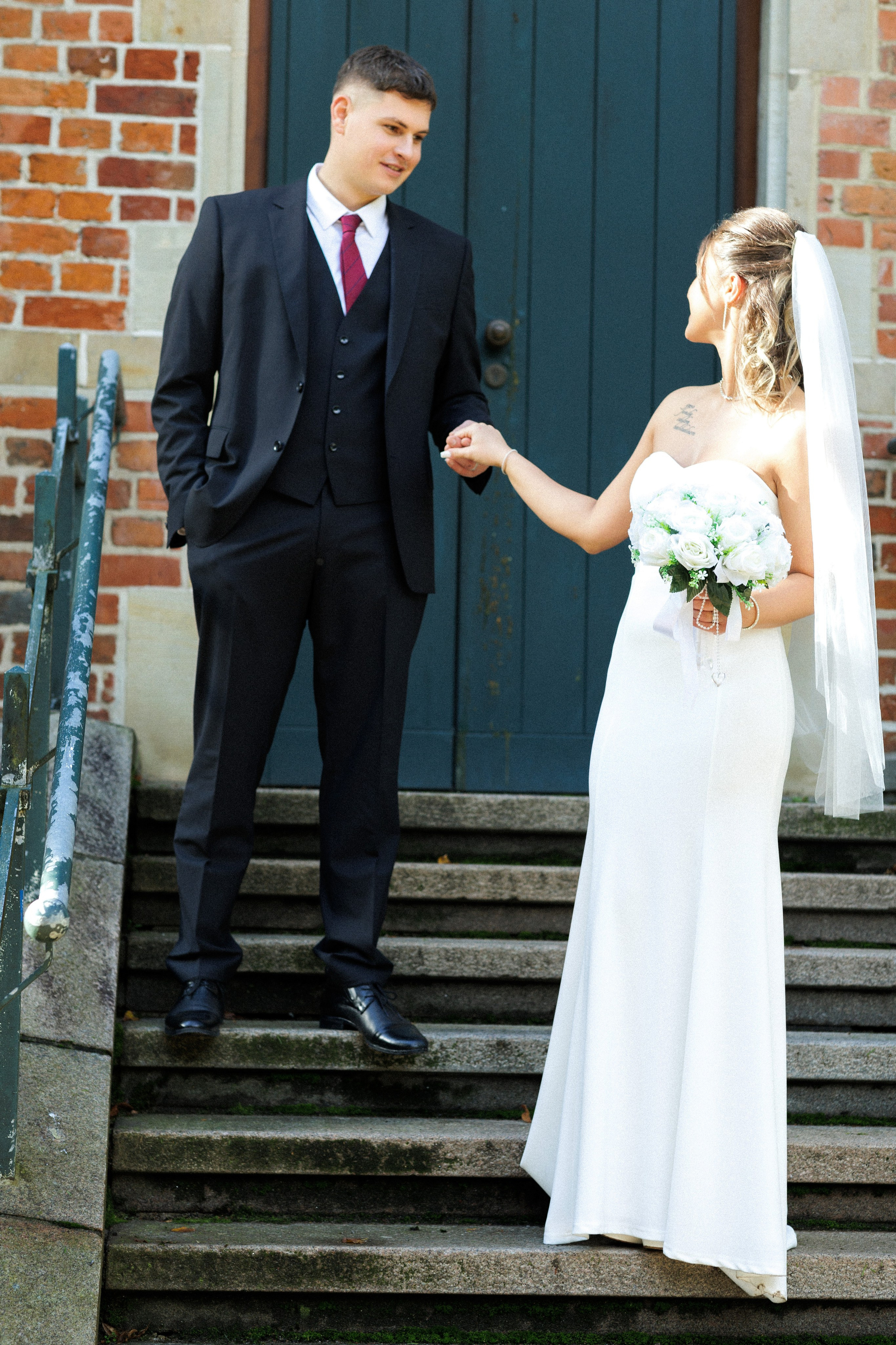 Hochzeitsfotografie im Schloss Arensburg: Ein Tag voller Liebe. Hochzeitsfotograf und Hochzeitsvideograf aus Hamburg | Roka21Film